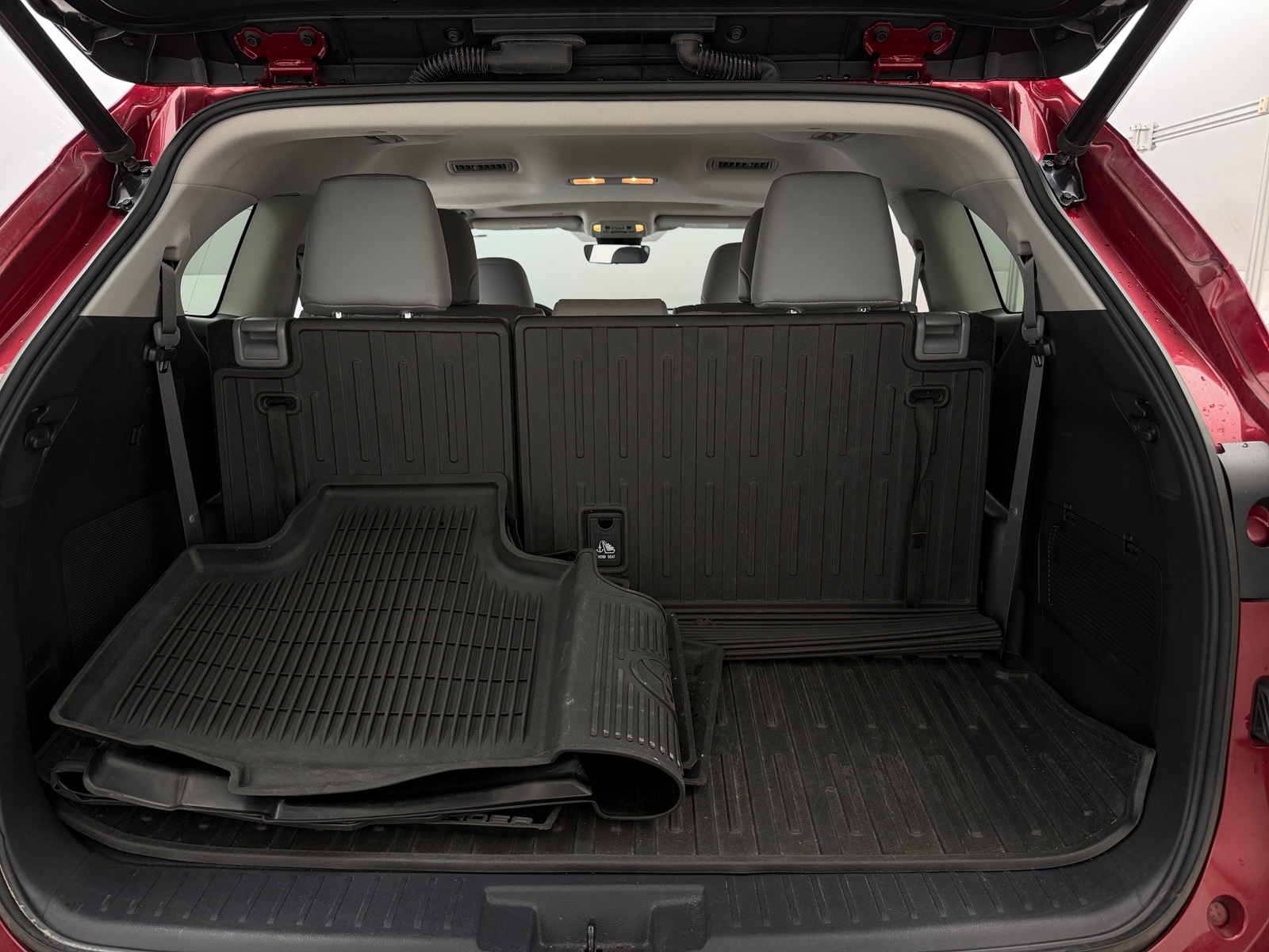 Thumbnail: 2020 Toyota Highlander - 6