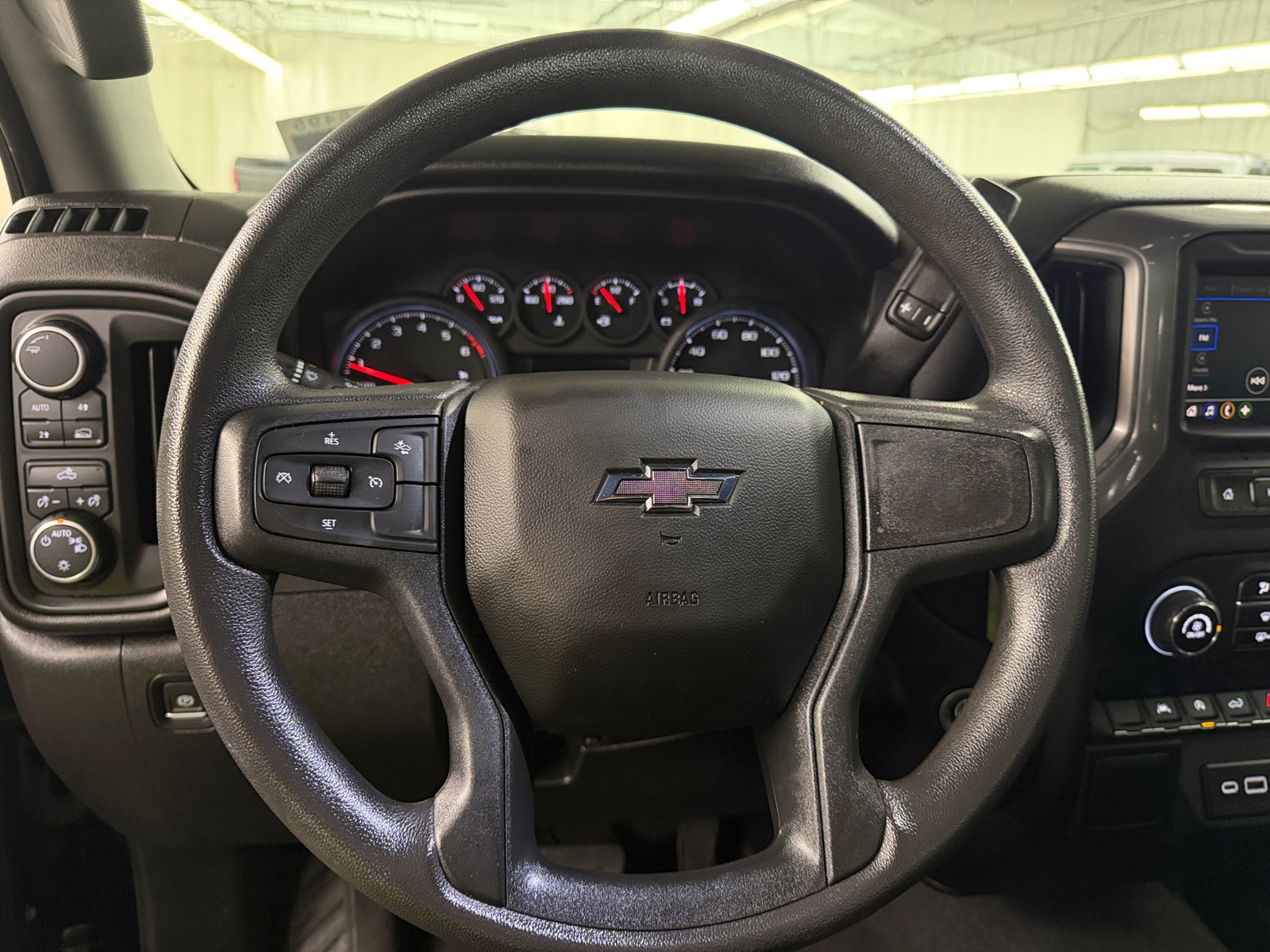 Thumbnail: 2022 Chevrolet Silverado 1500 - 5