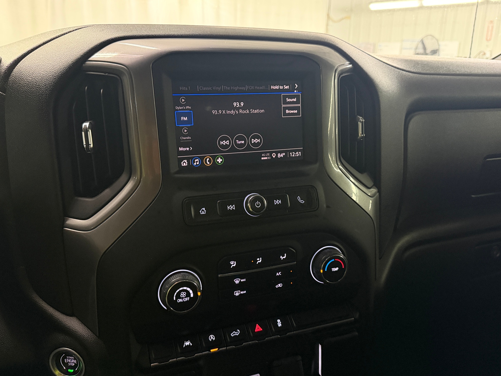 Thumbnail: 2022 Chevrolet Silverado 1500 - 4