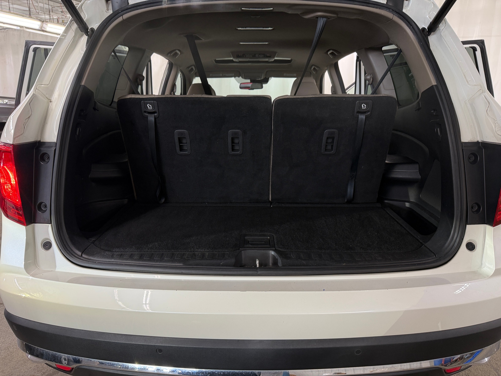 Thumbnail: 2016 Honda Pilot - 6