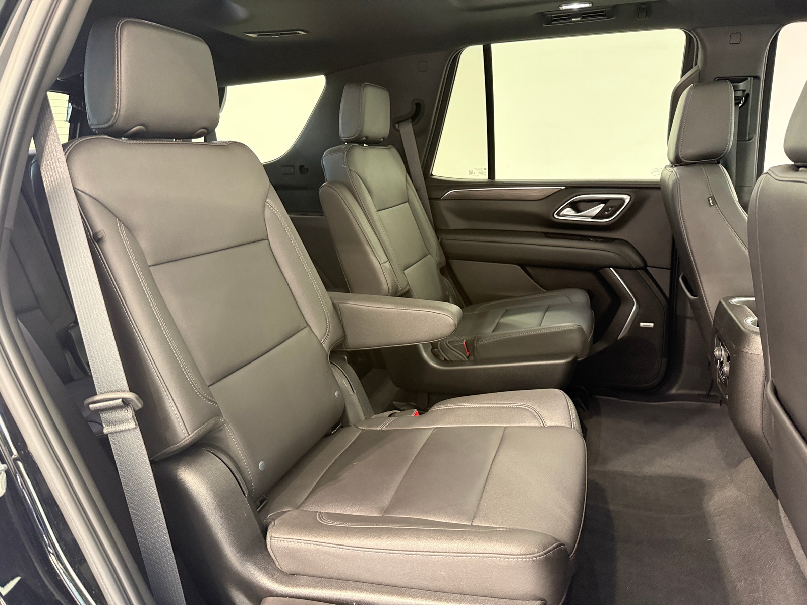 Thumbnail: 2023 Chevrolet Tahoe - 5