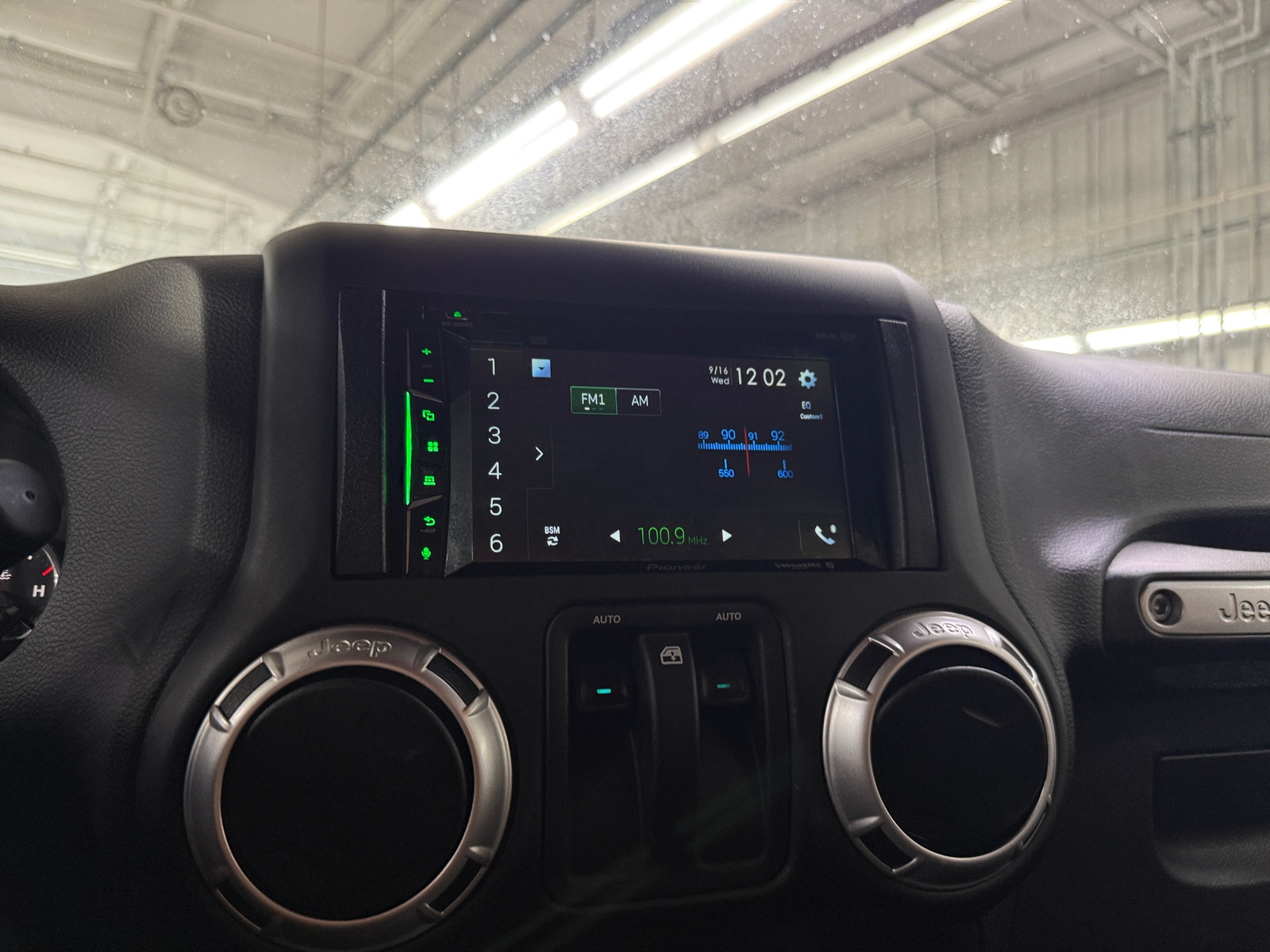 Thumbnail: 2018 Jeep Wrangler - 4