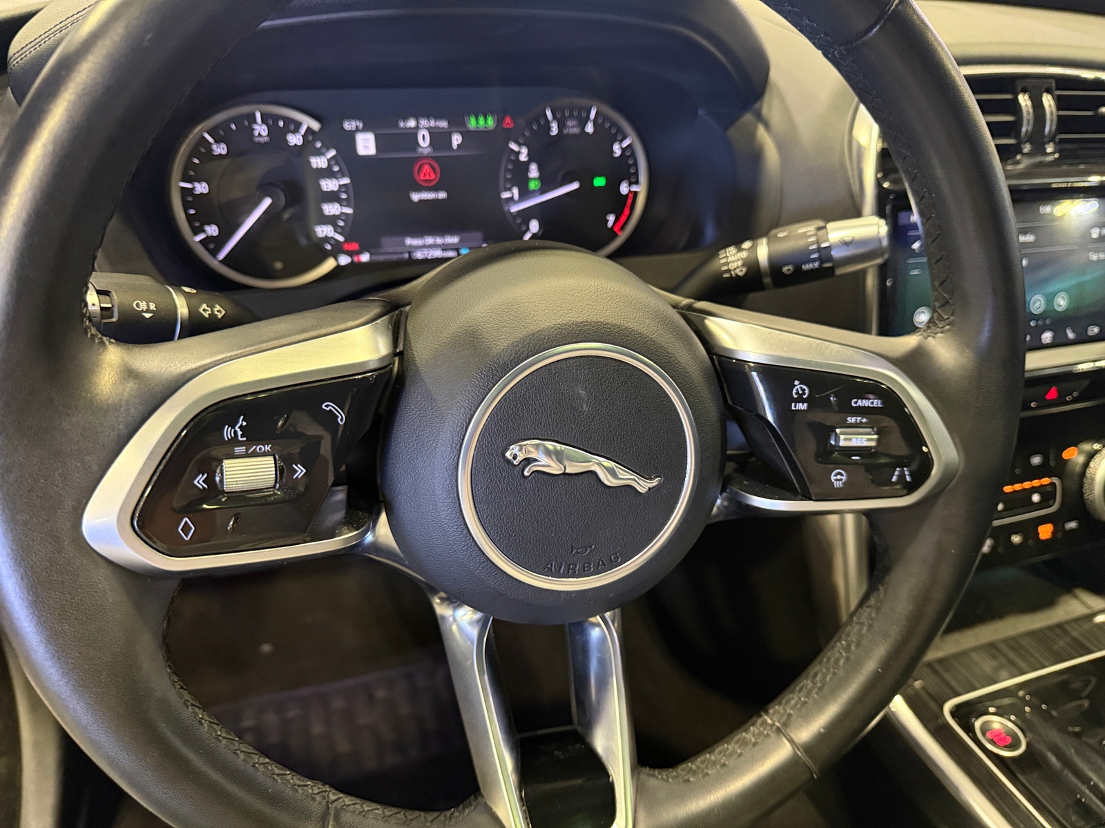 Thumbnail: 2020 Jaguar XE - 4