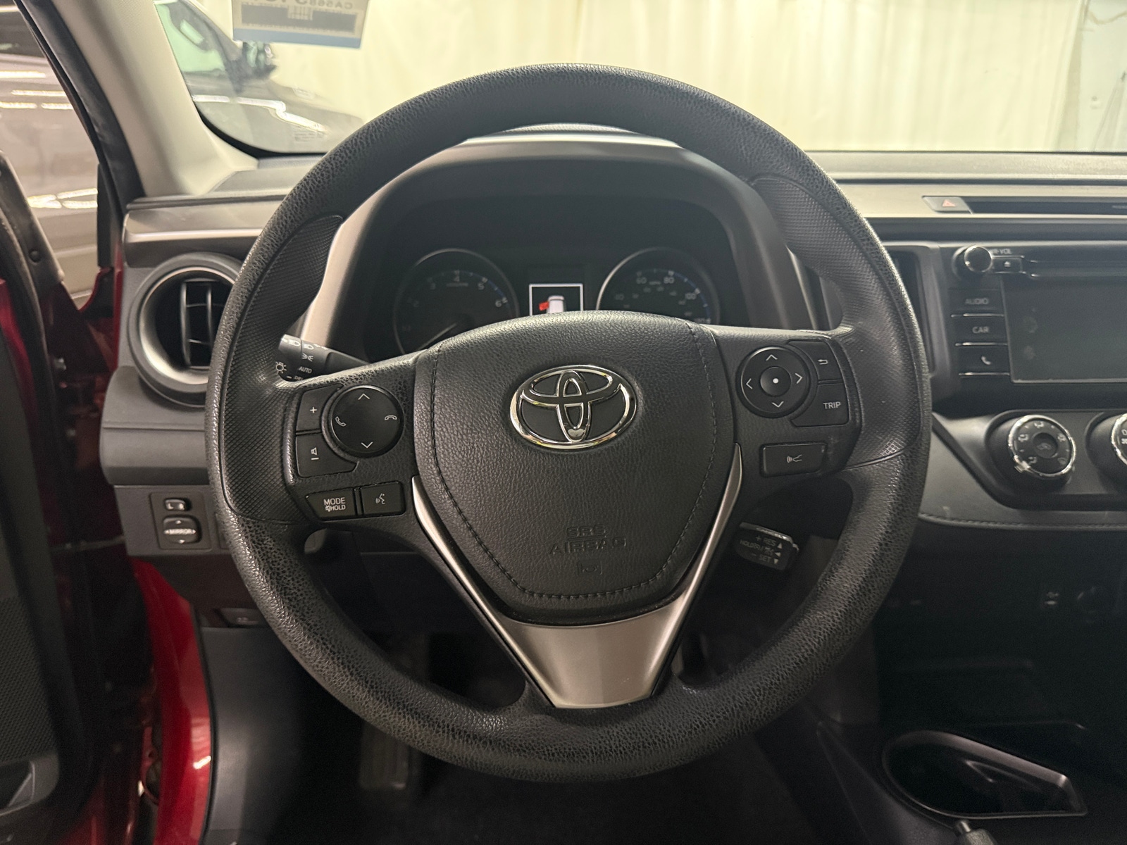 Thumbnail: 2018 Toyota RAV4 - 5