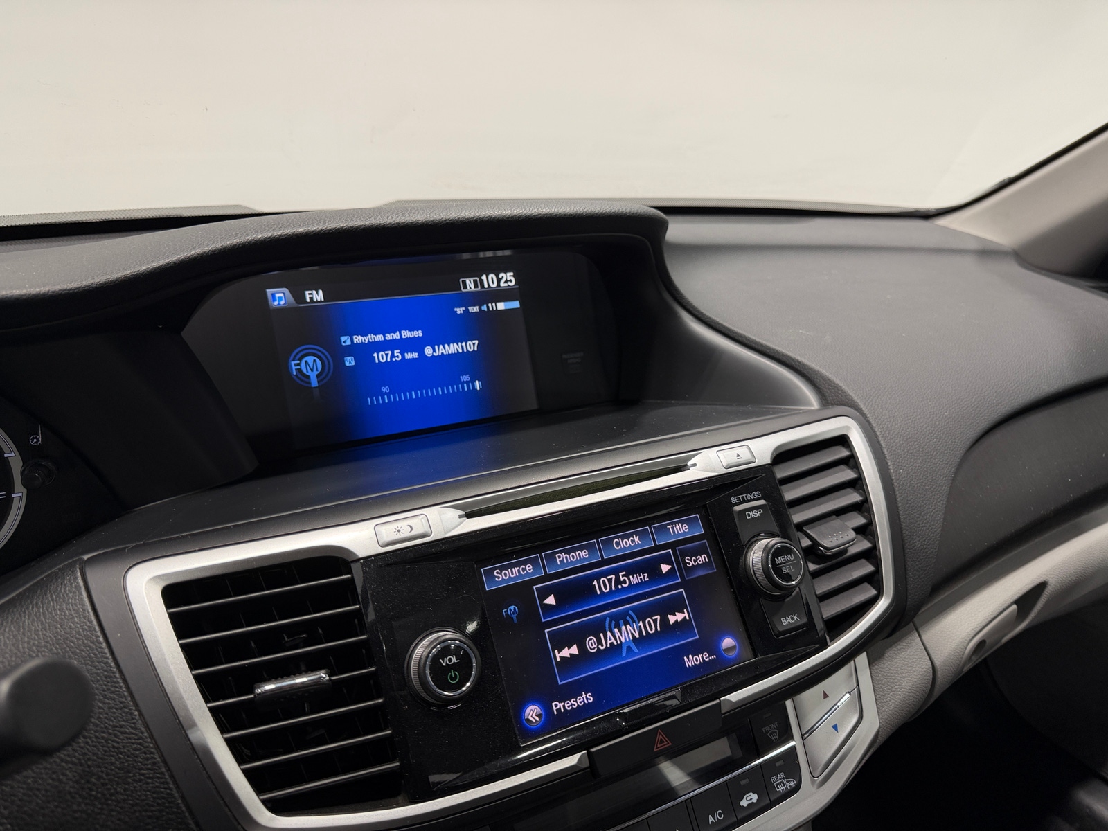Thumbnail: 2015 Honda Accord - 4