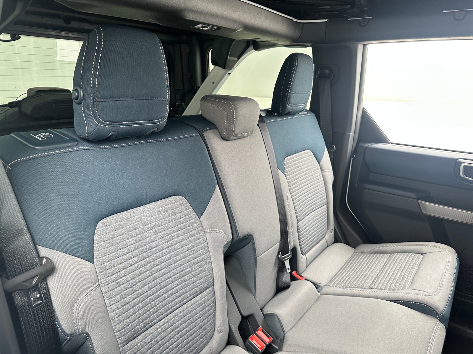 Thumbnail: 2022 Ford Bronco - 6