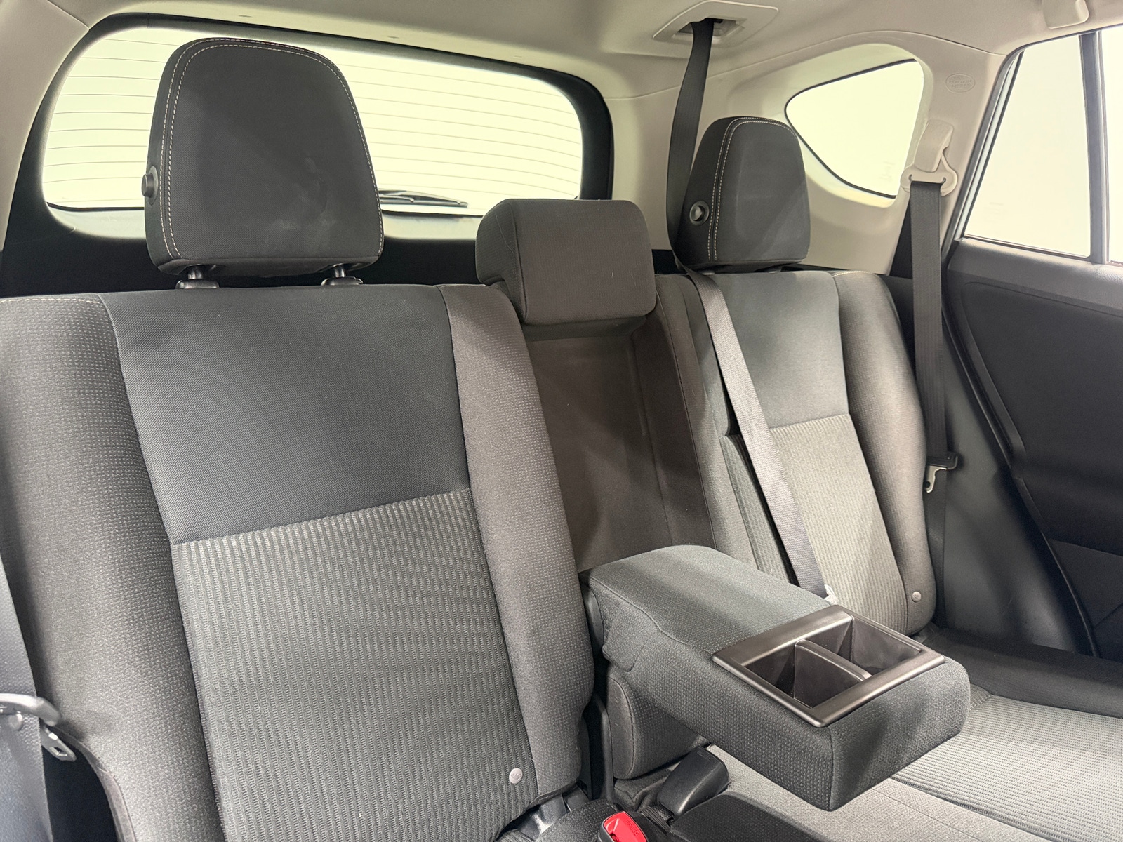 Thumbnail: 2015 Toyota RAV4 - 6