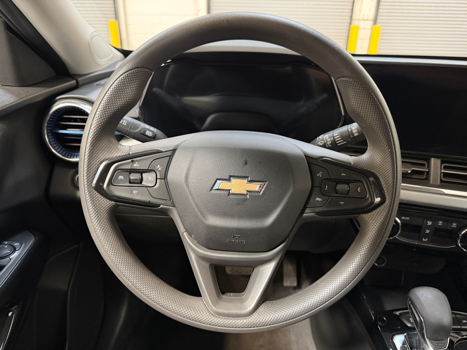 Thumbnail: 2025 Chevrolet Trax - 4