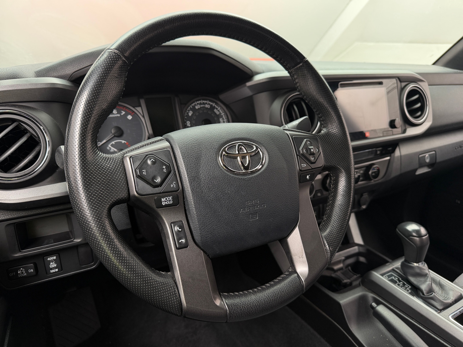 Thumbnail: 2016 Toyota Tacoma - 5