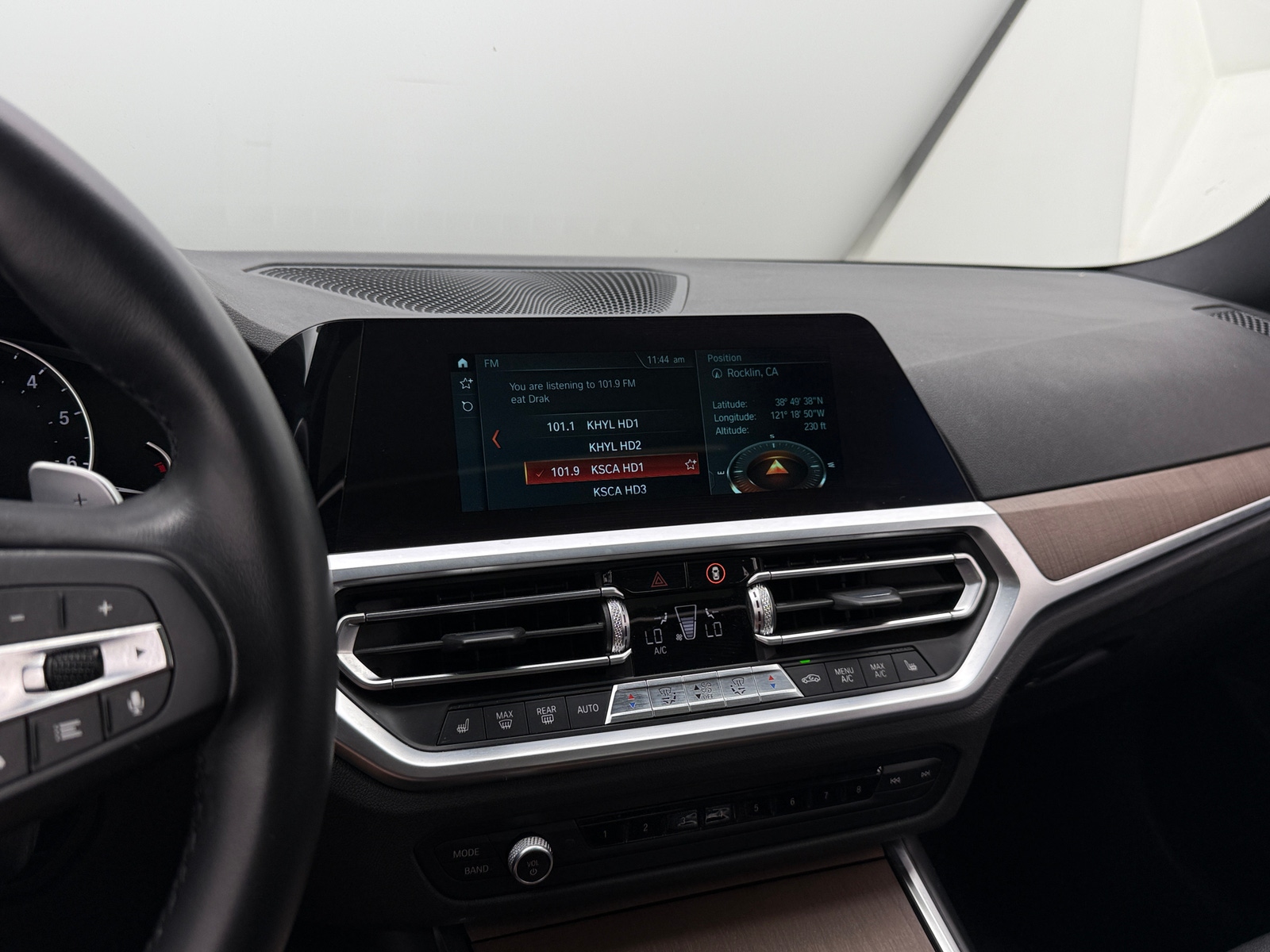 Thumbnail: 2020 BMW 3 Series - 3