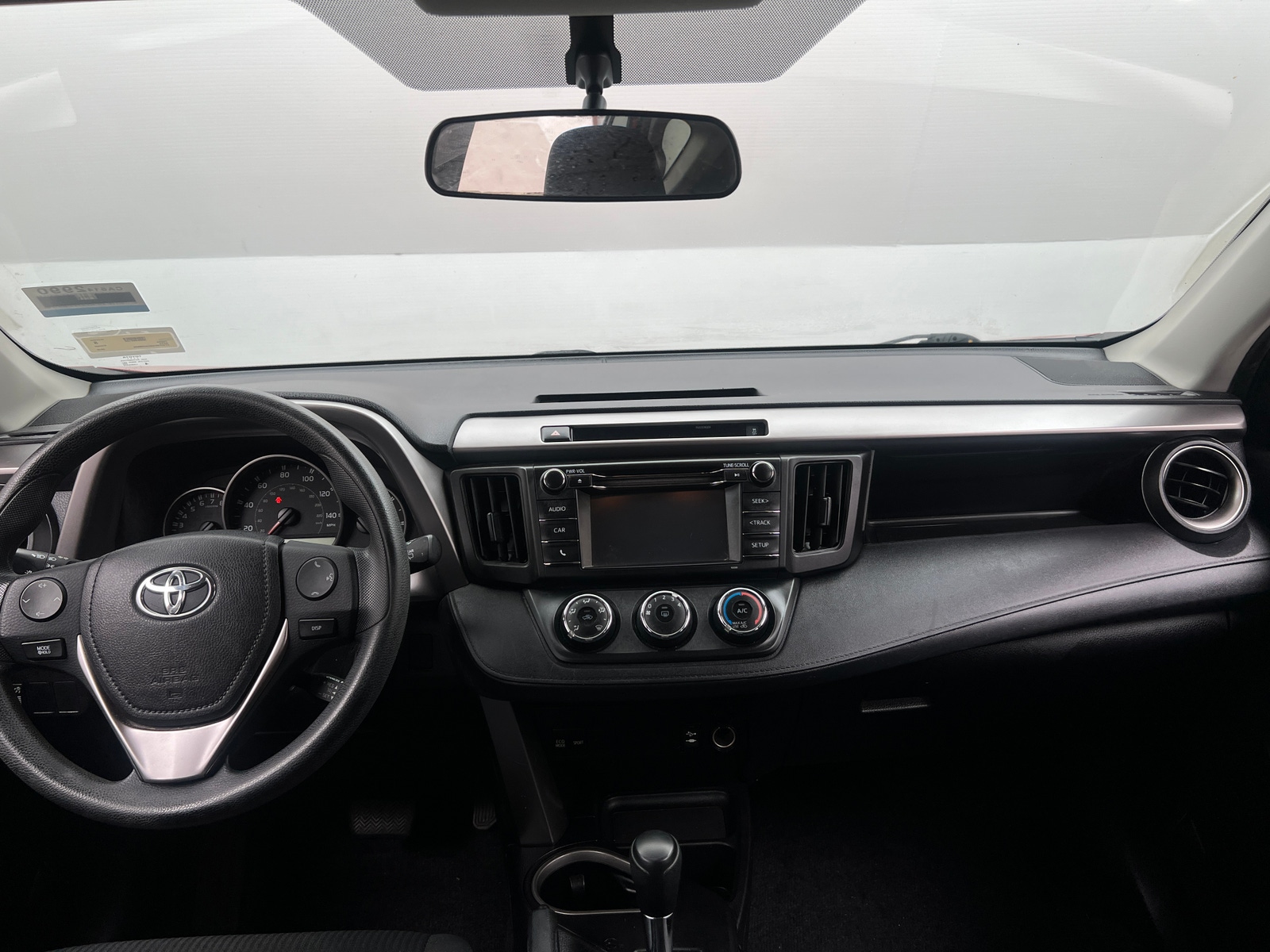 Thumbnail: 2016 Toyota RAV4 - 3