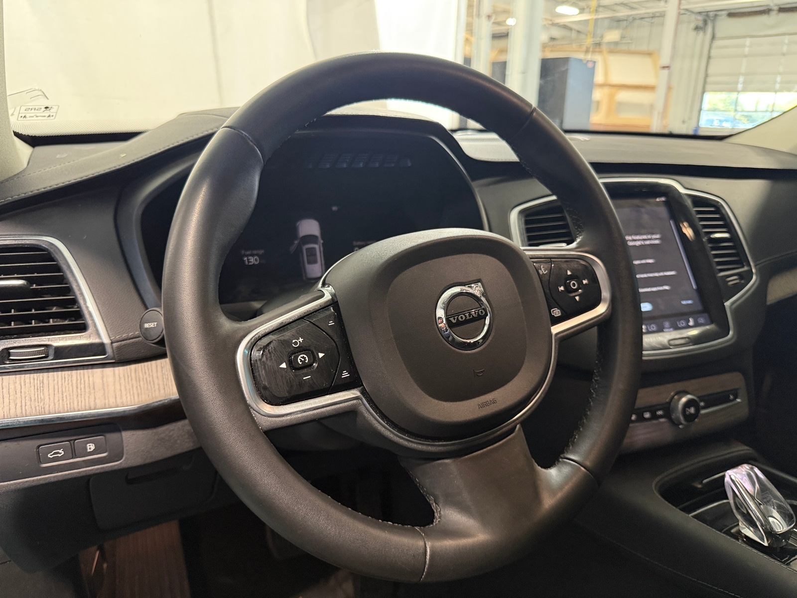Thumbnail: 2023 Volvo XC90 - 4