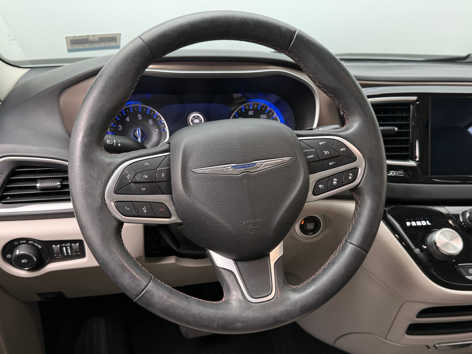 Thumbnail: 2018 Chrysler Pacifica - 4