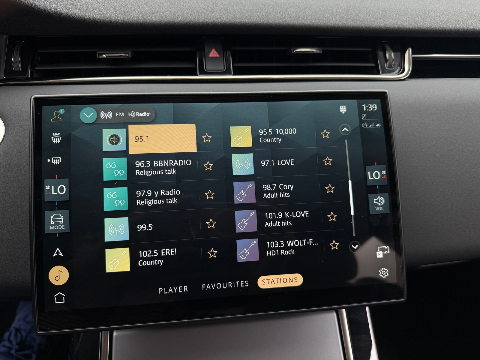 Thumbnail: 2024 Land Rover Range Rover Evoque - 3