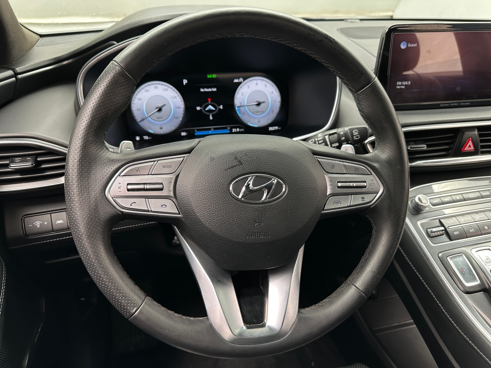 Thumbnail: 2022 Hyundai Santa Fe - 4