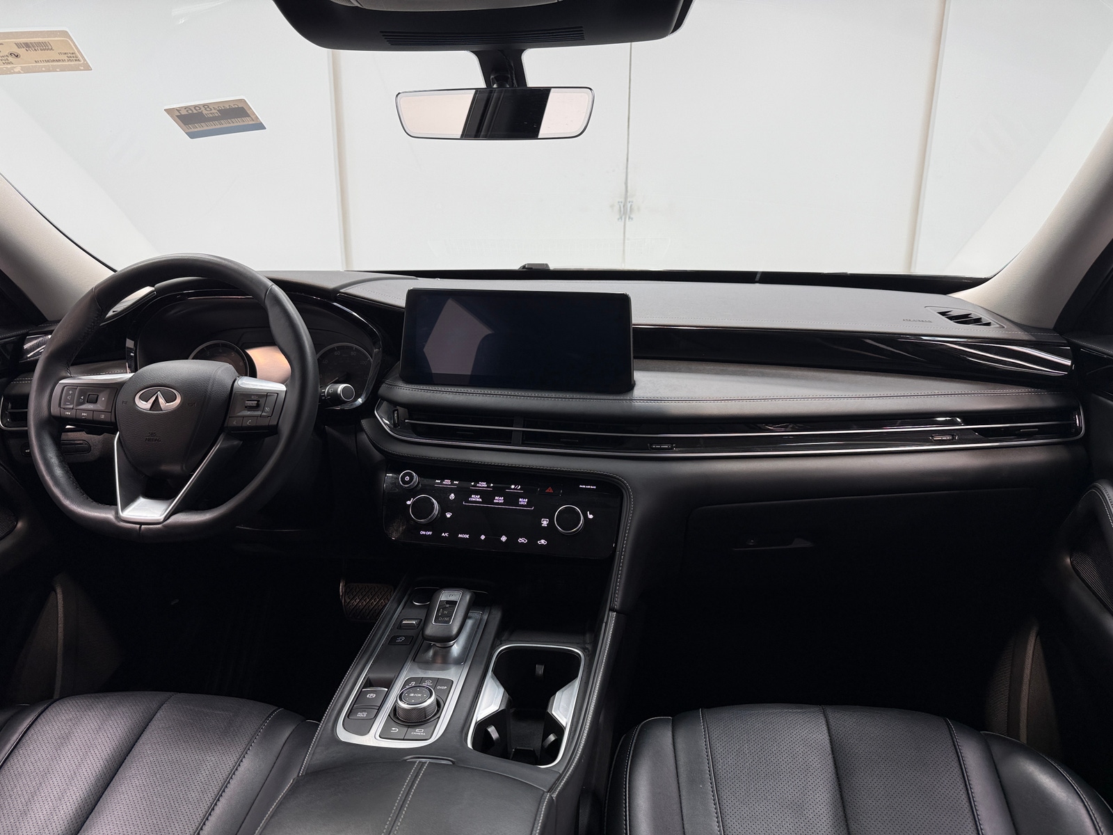 Thumbnail: 2024 INFINITI QX60 - 2