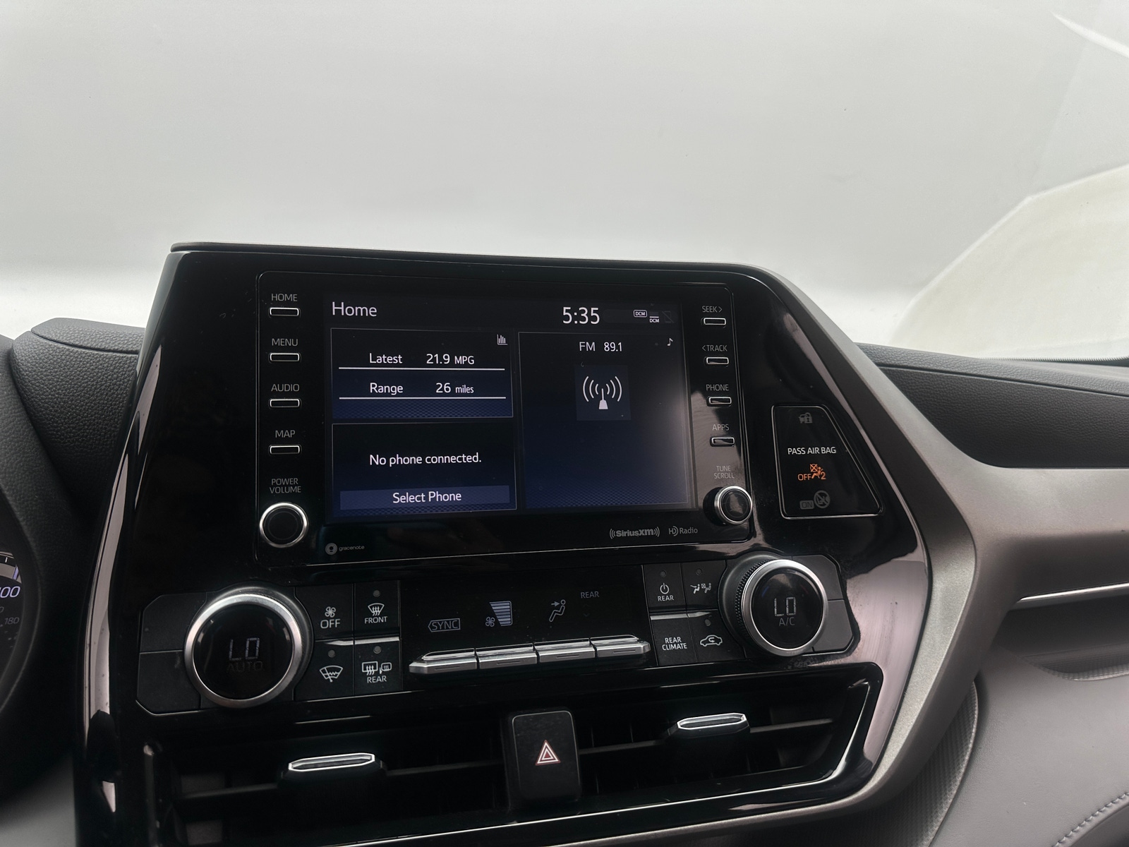 Thumbnail: 2020 Toyota Highlander - 4