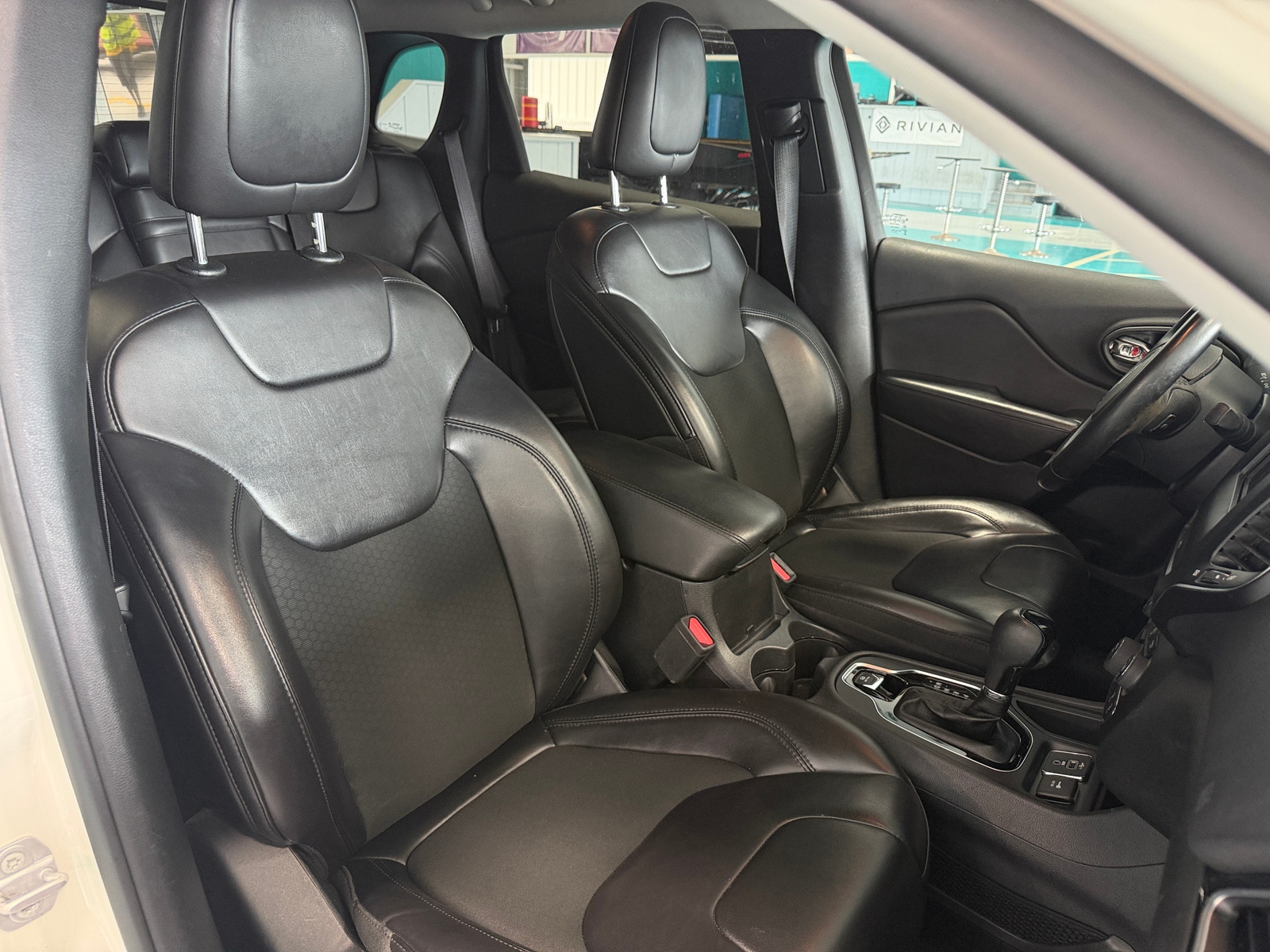 Thumbnail: 2019 Jeep Cherokee - 2