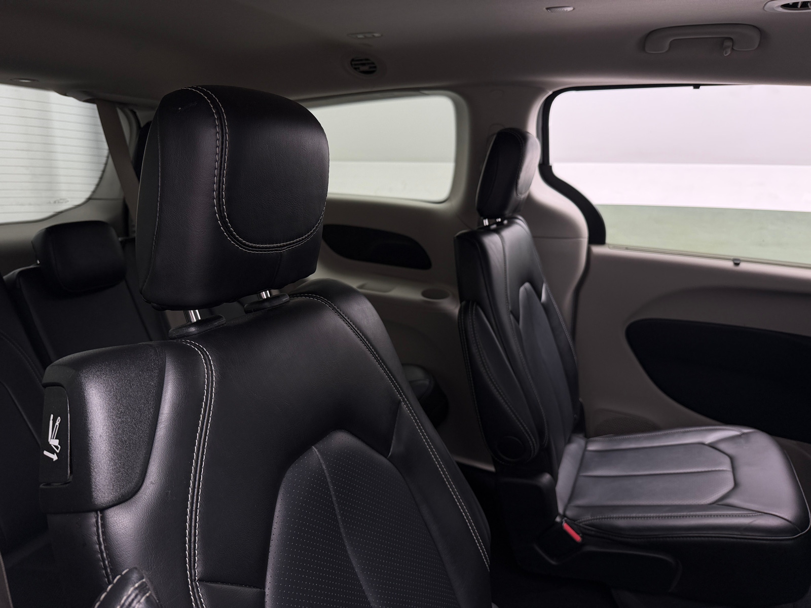 Thumbnail: 2024 Chrysler Pacifica - 5