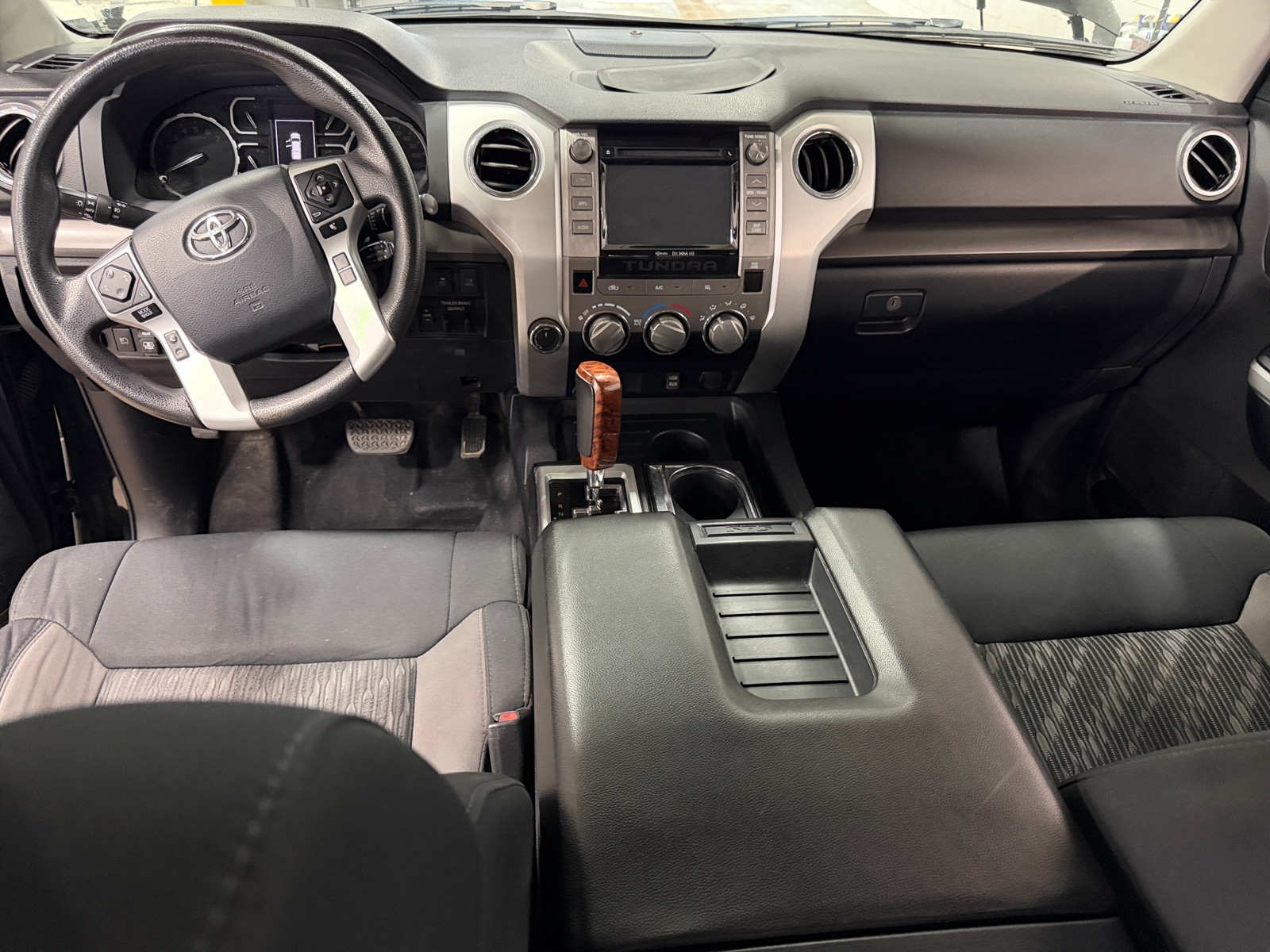 Thumbnail: 2019 Toyota Tundra - 3