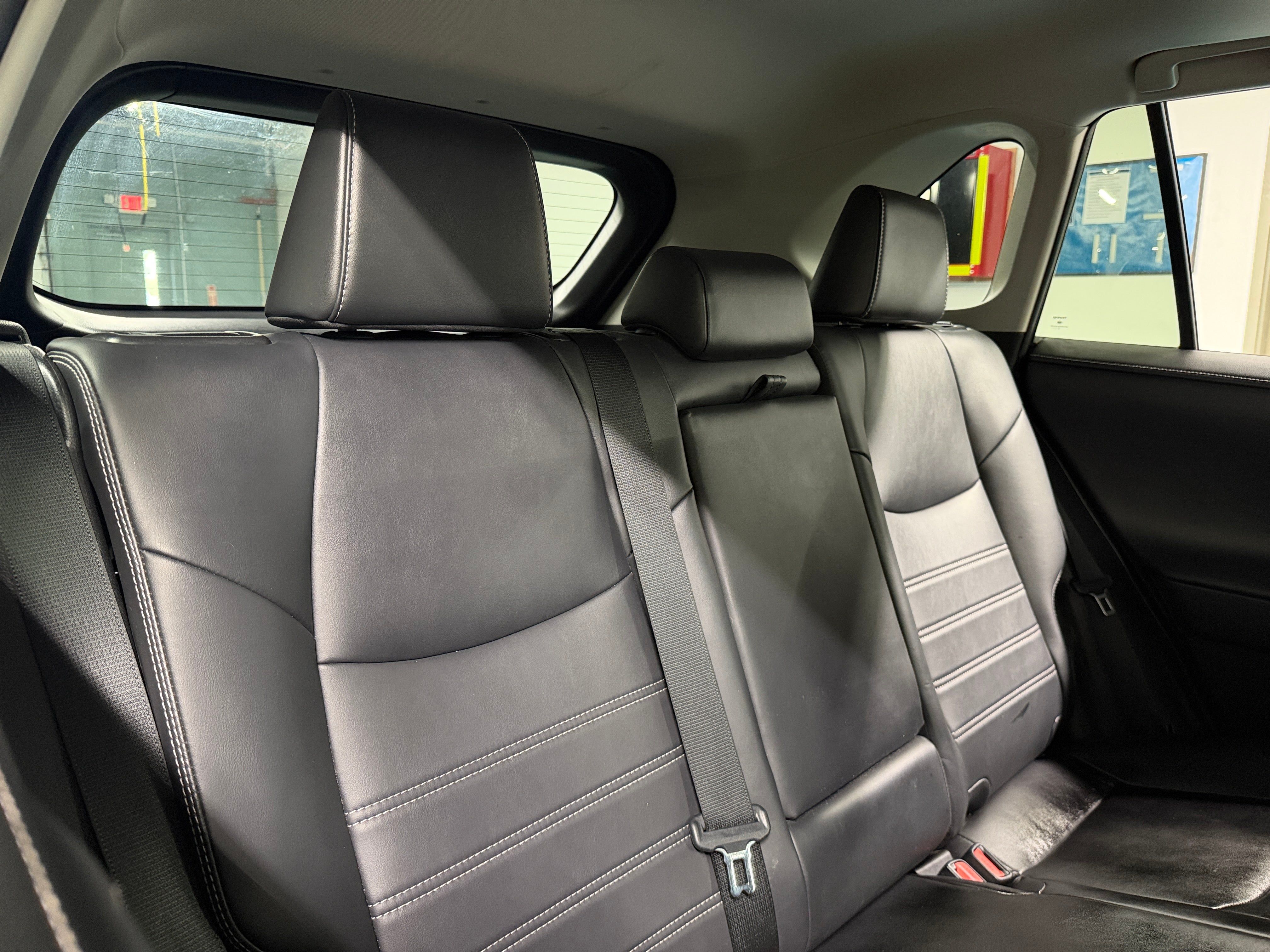 2019 Toyota RAV4 Limited - Photo 5