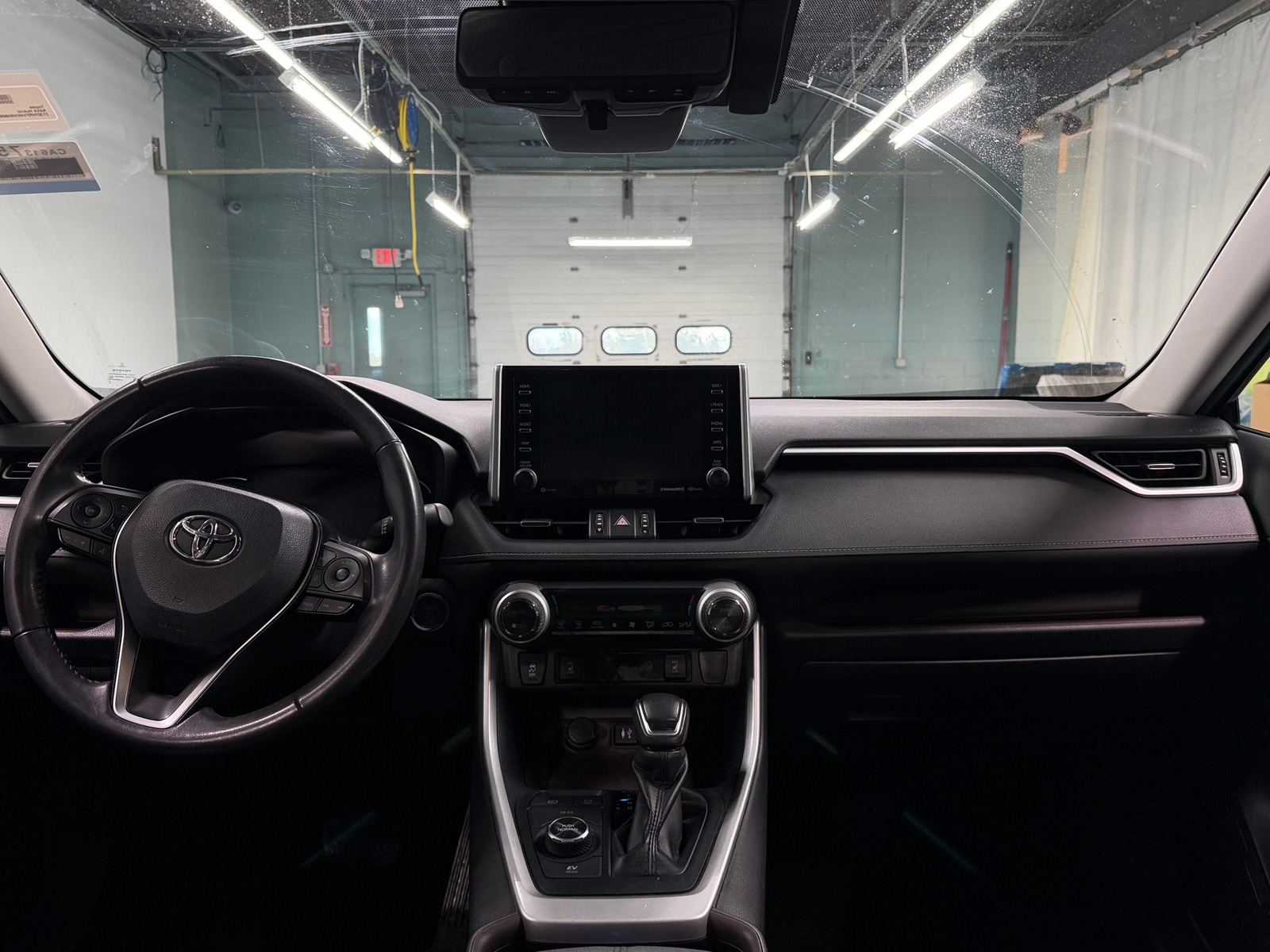Thumbnail: 2019 Toyota RAV4 - 2