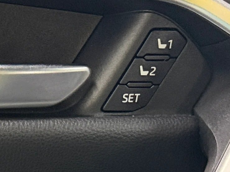 2019 Toyota RAV4 Limited - Photo 19