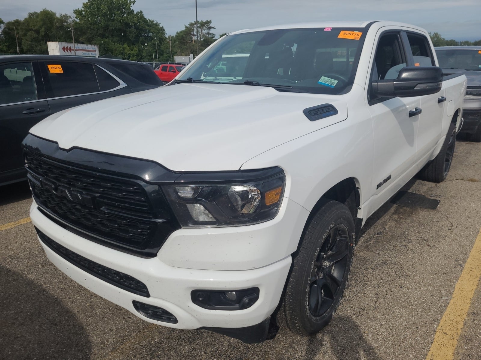 2024 Ram 1500 Big Horn 4x4 Crew Cab 5'7" Box