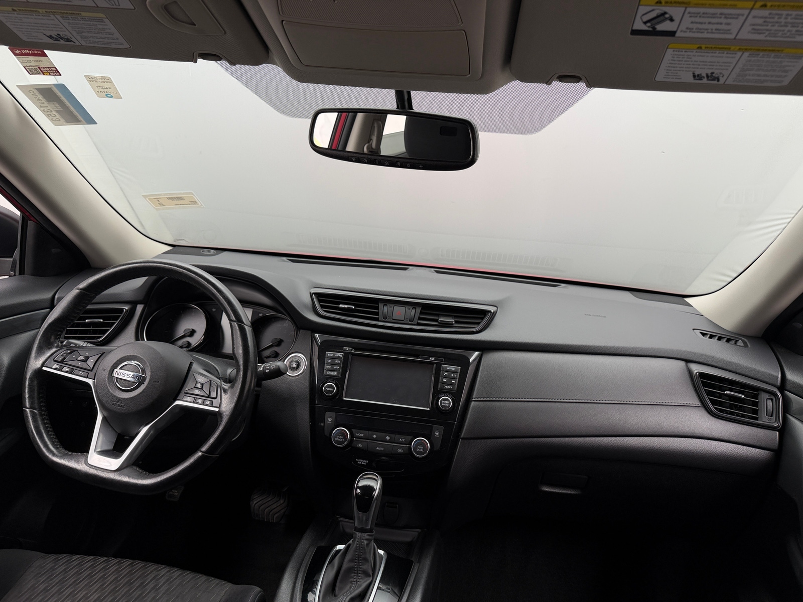 Thumbnail: 2017 Nissan Rogue - 3