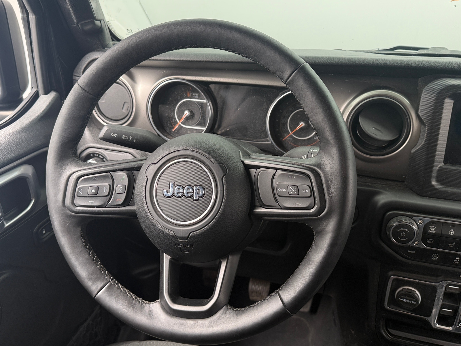 Thumbnail: 2021 Jeep Wrangler - 5