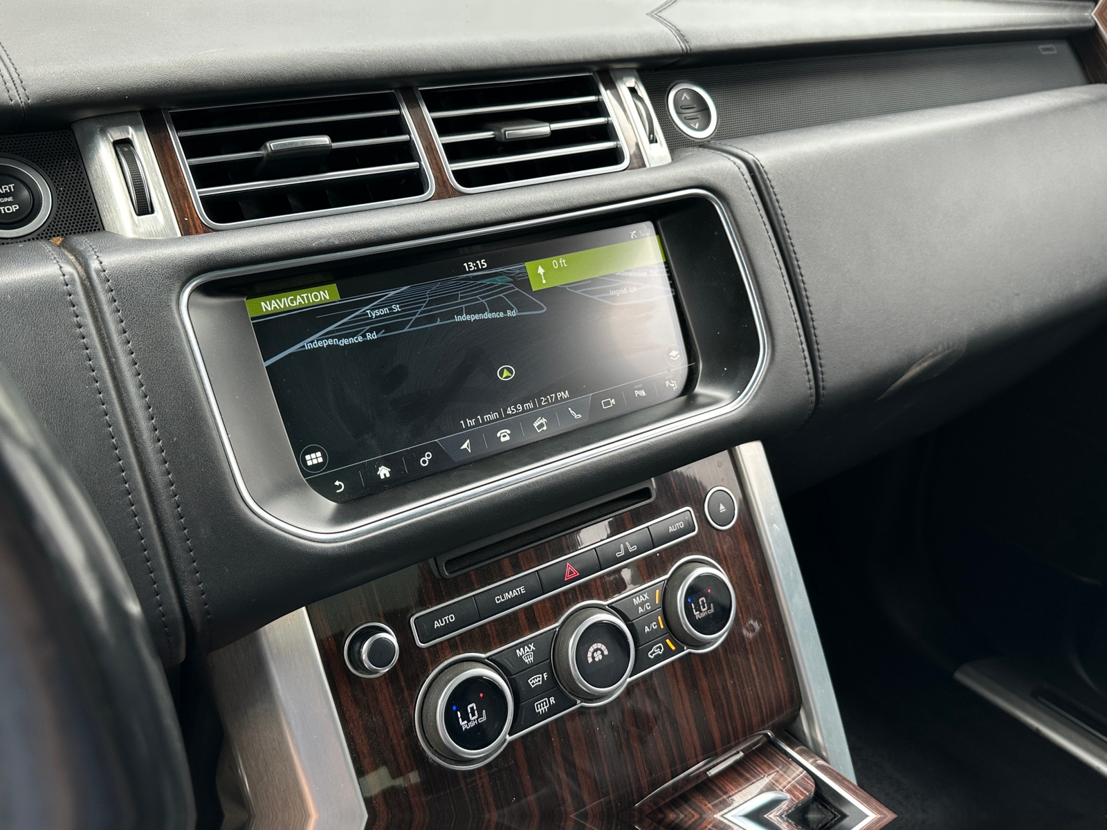 Thumbnail: 2017 Land Rover Range Rover - 4
