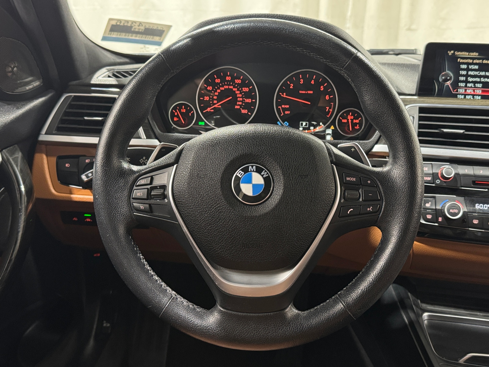 Thumbnail: 2016 BMW 3 Series - 4