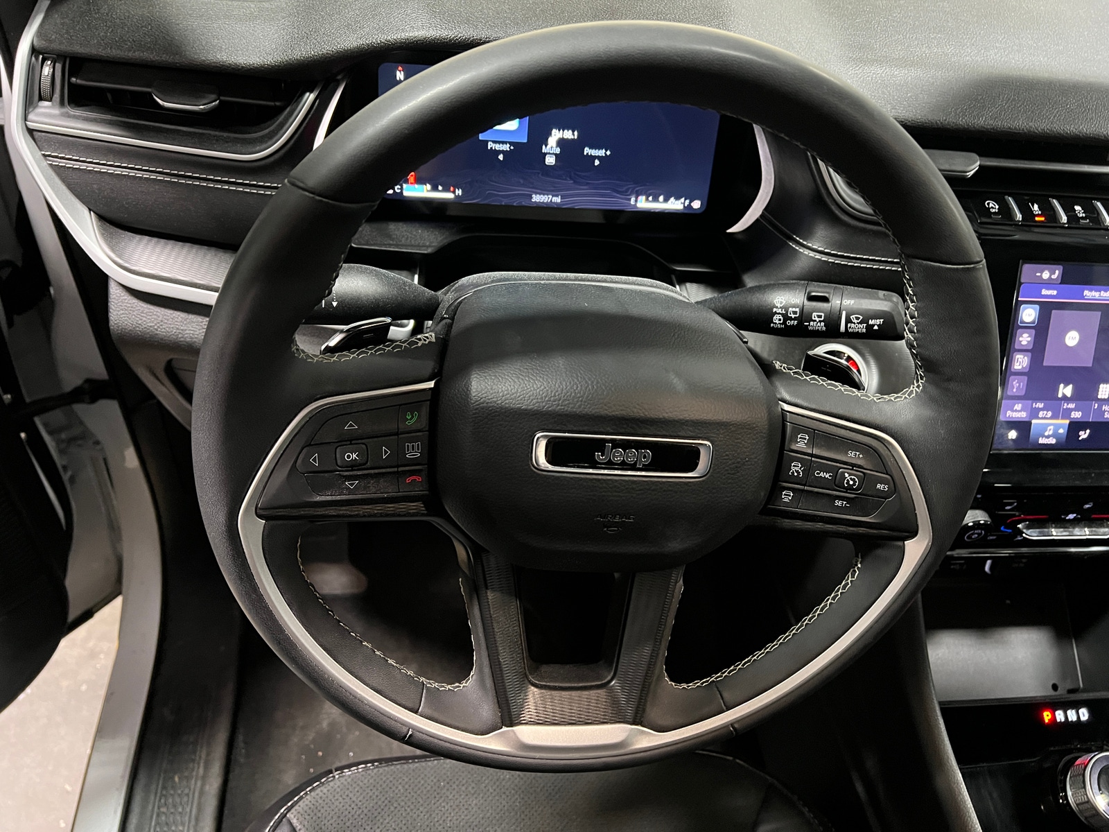 Thumbnail: 2025 Jeep Grand Cherokee - 4