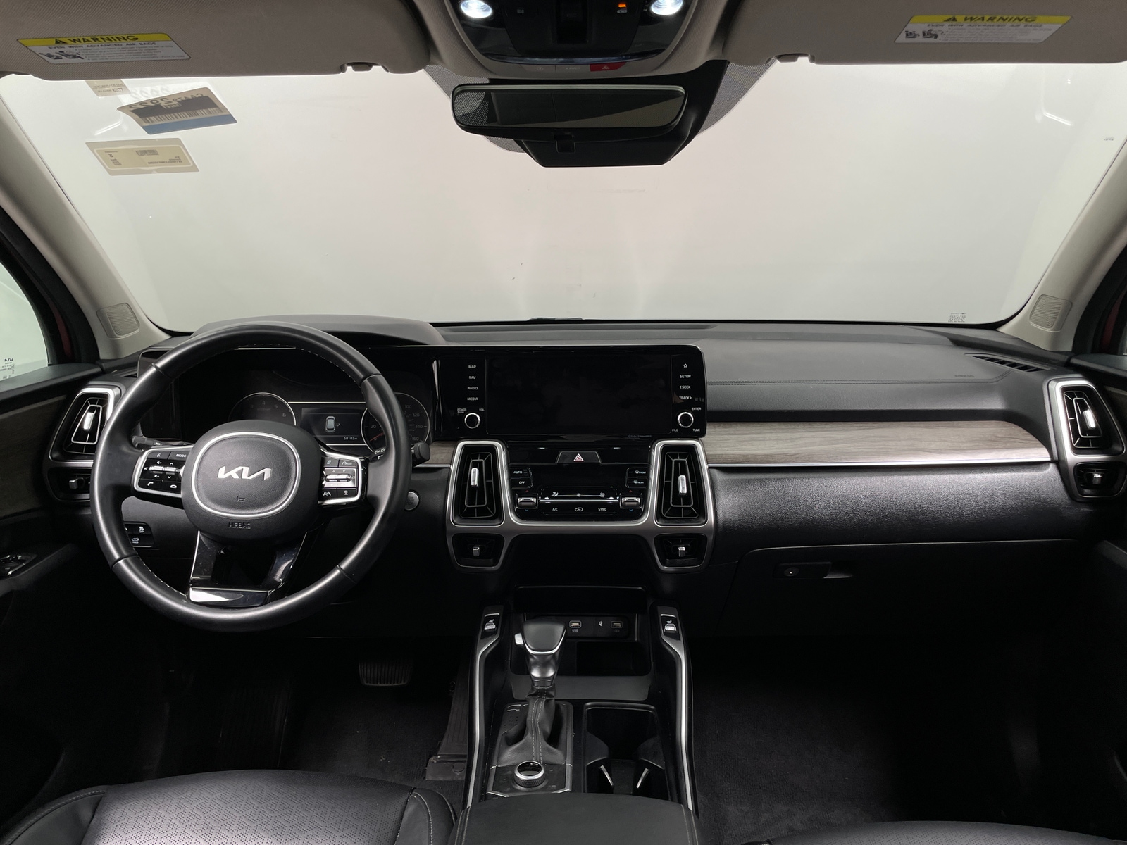 Thumbnail: 2022 Kia Sorento - 2