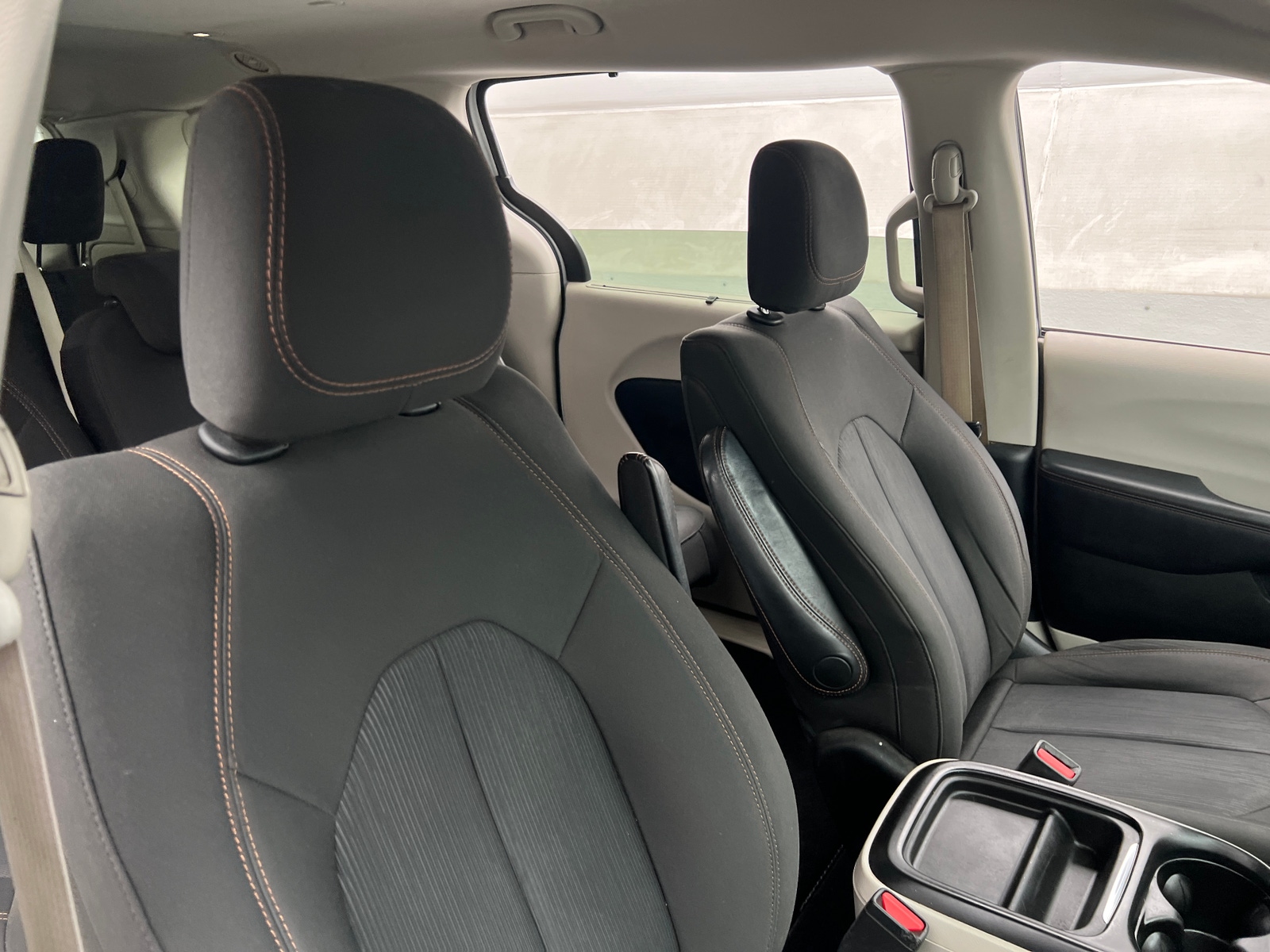 Thumbnail: 2018 Chrysler Pacifica - 2