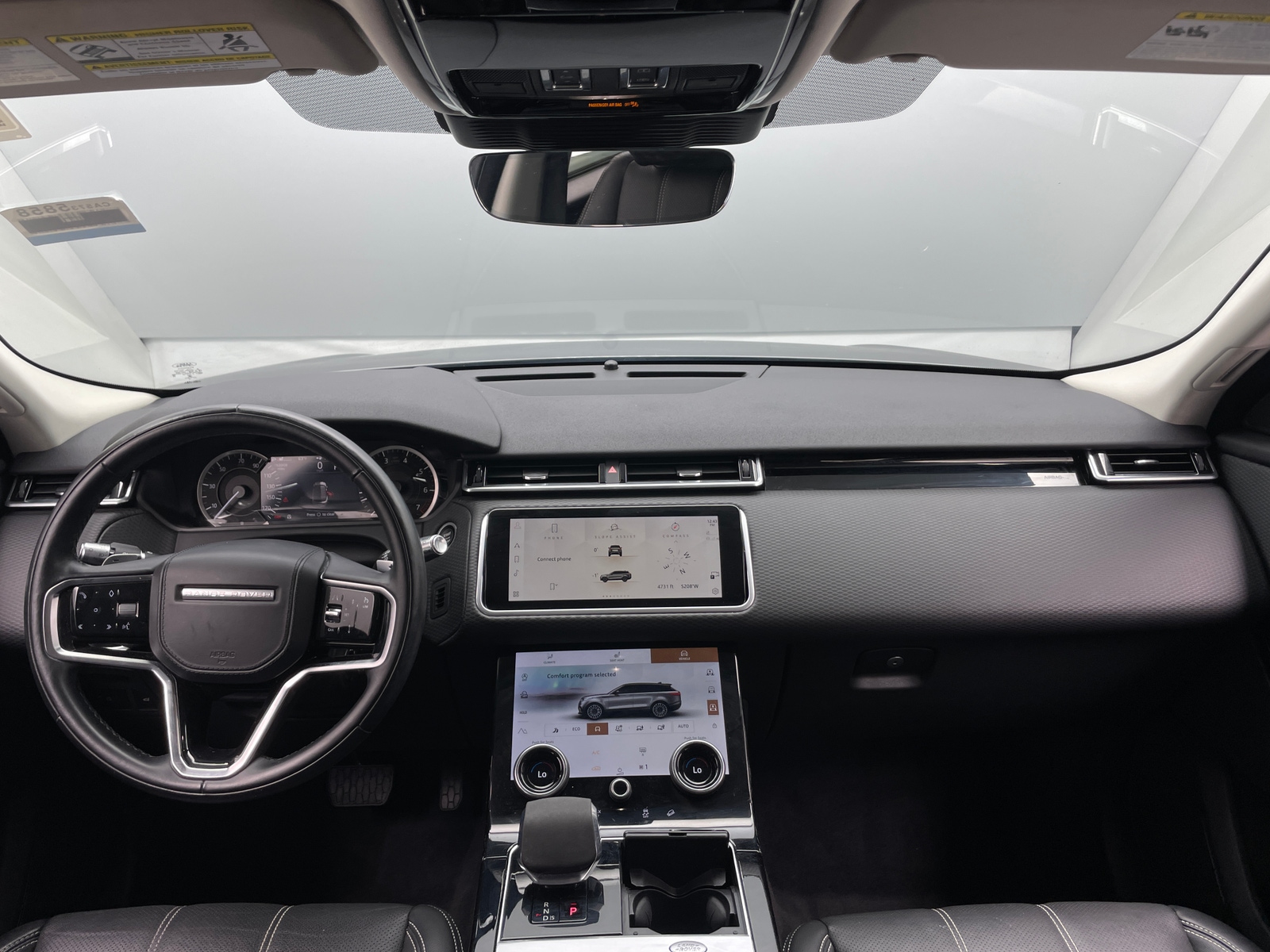 Thumbnail: 2022 Land Rover Range Rover Velar - 3