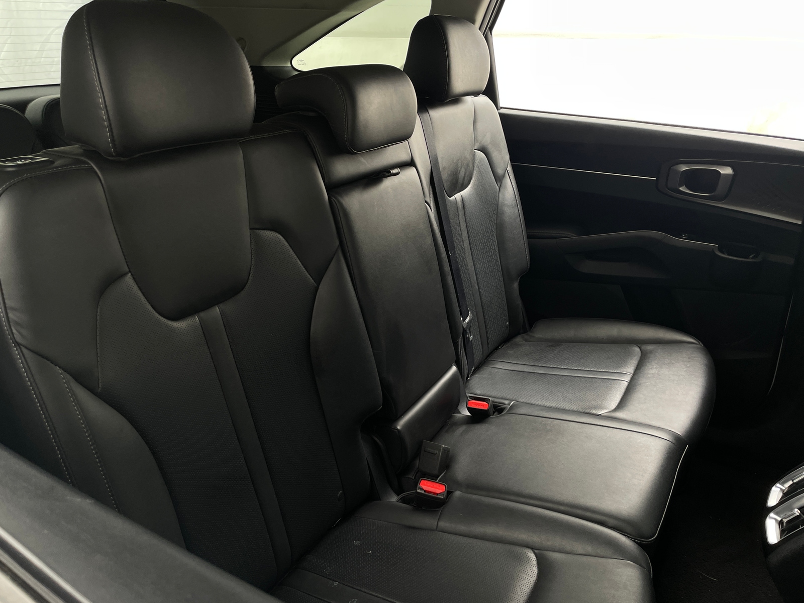 Thumbnail: 2023 Kia Sorento - 5