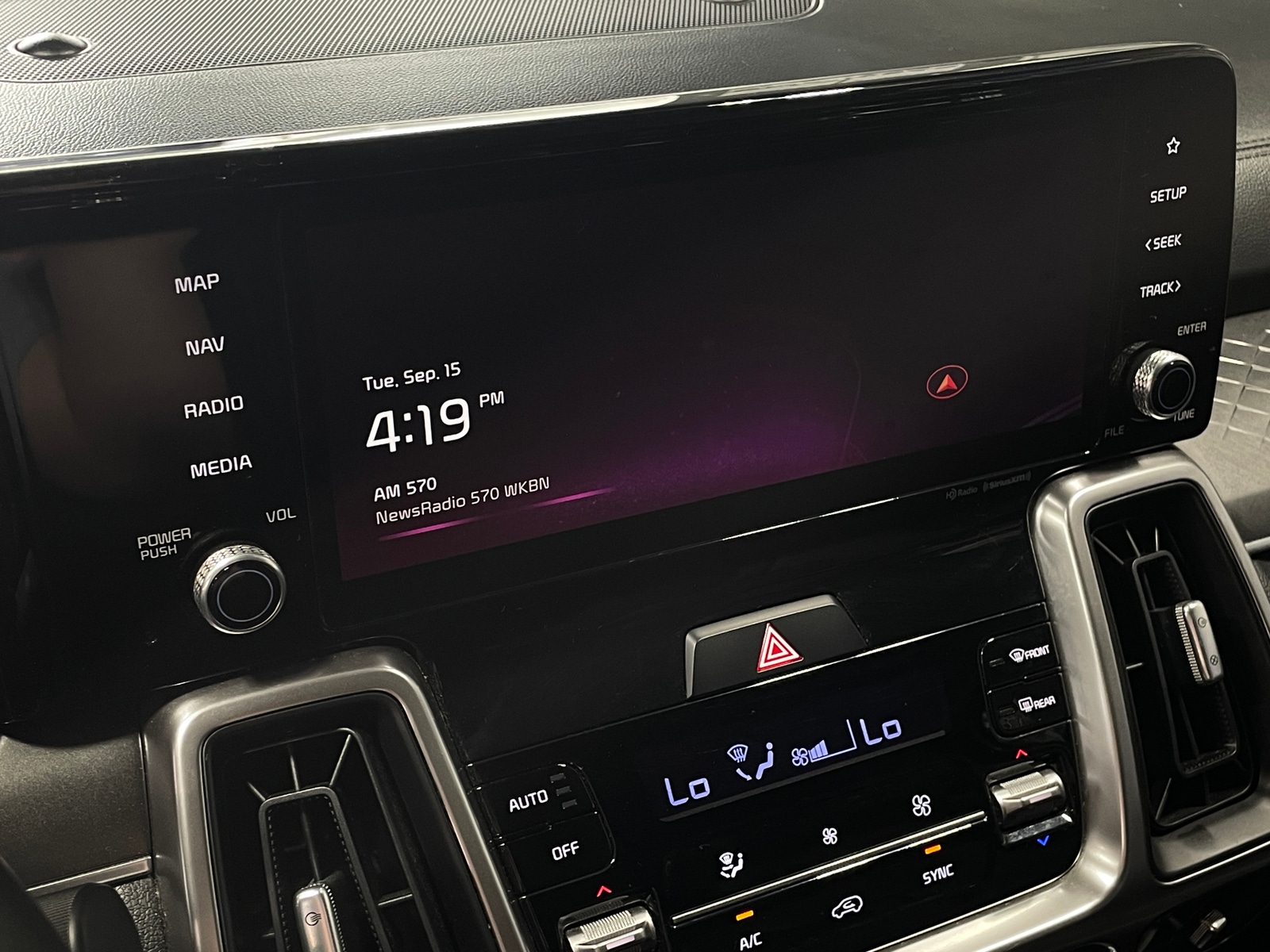Thumbnail: 2023 Kia Sorento - 3