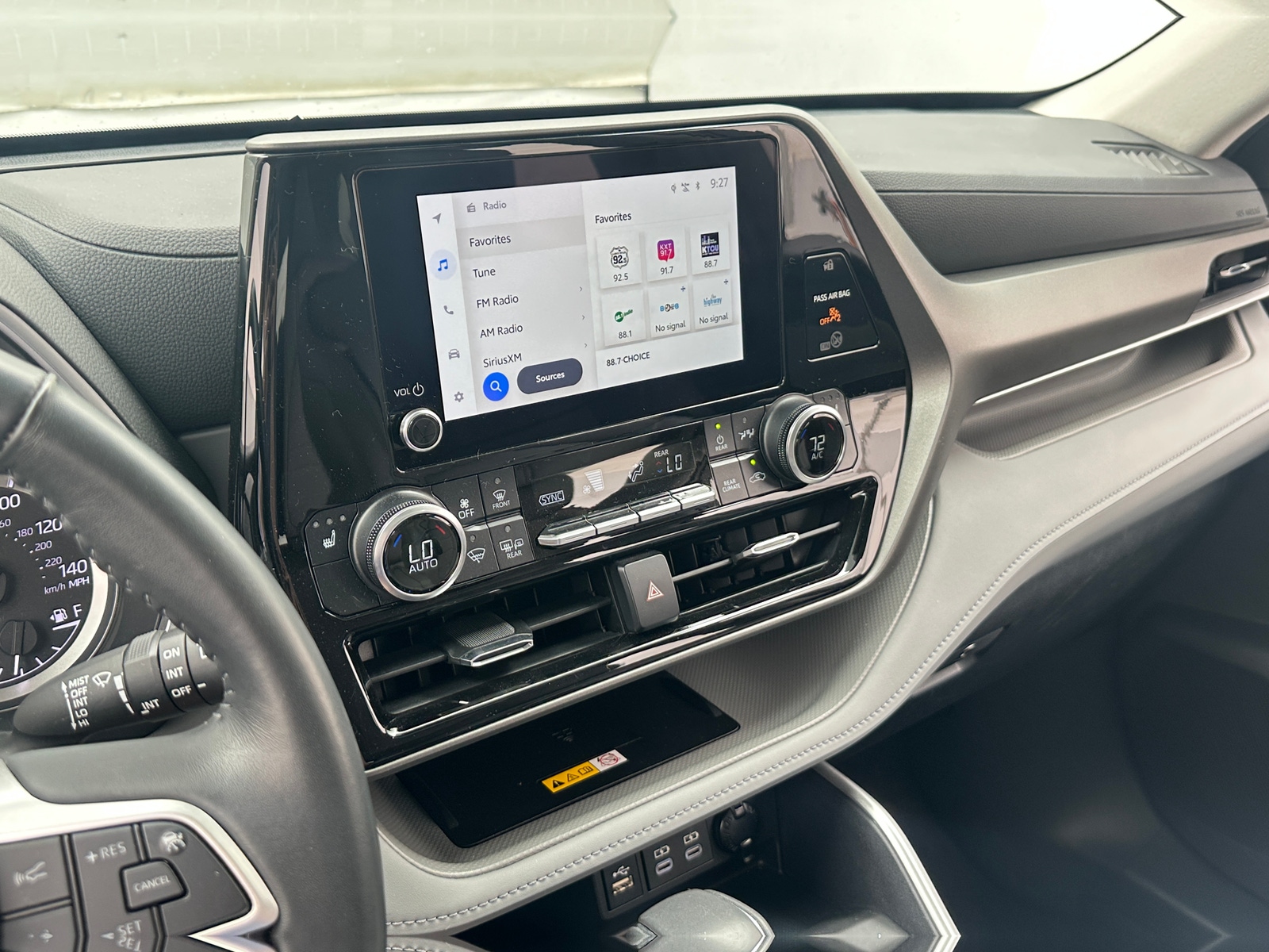 Thumbnail: 2024 Toyota Highlander - 4