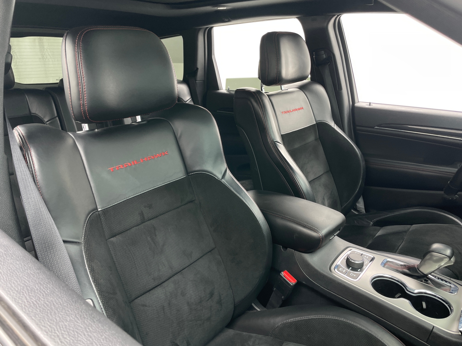 Thumbnail: 2017 Jeep Grand Cherokee - 2