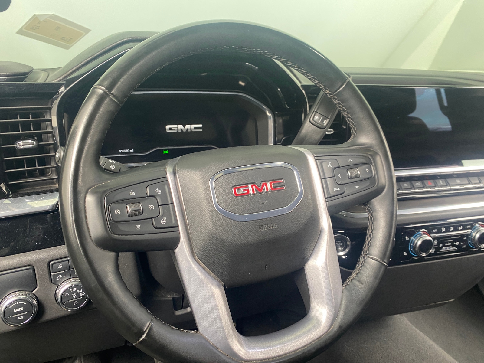 Thumbnail: 2025 GMC Sierra 1500 - 4
