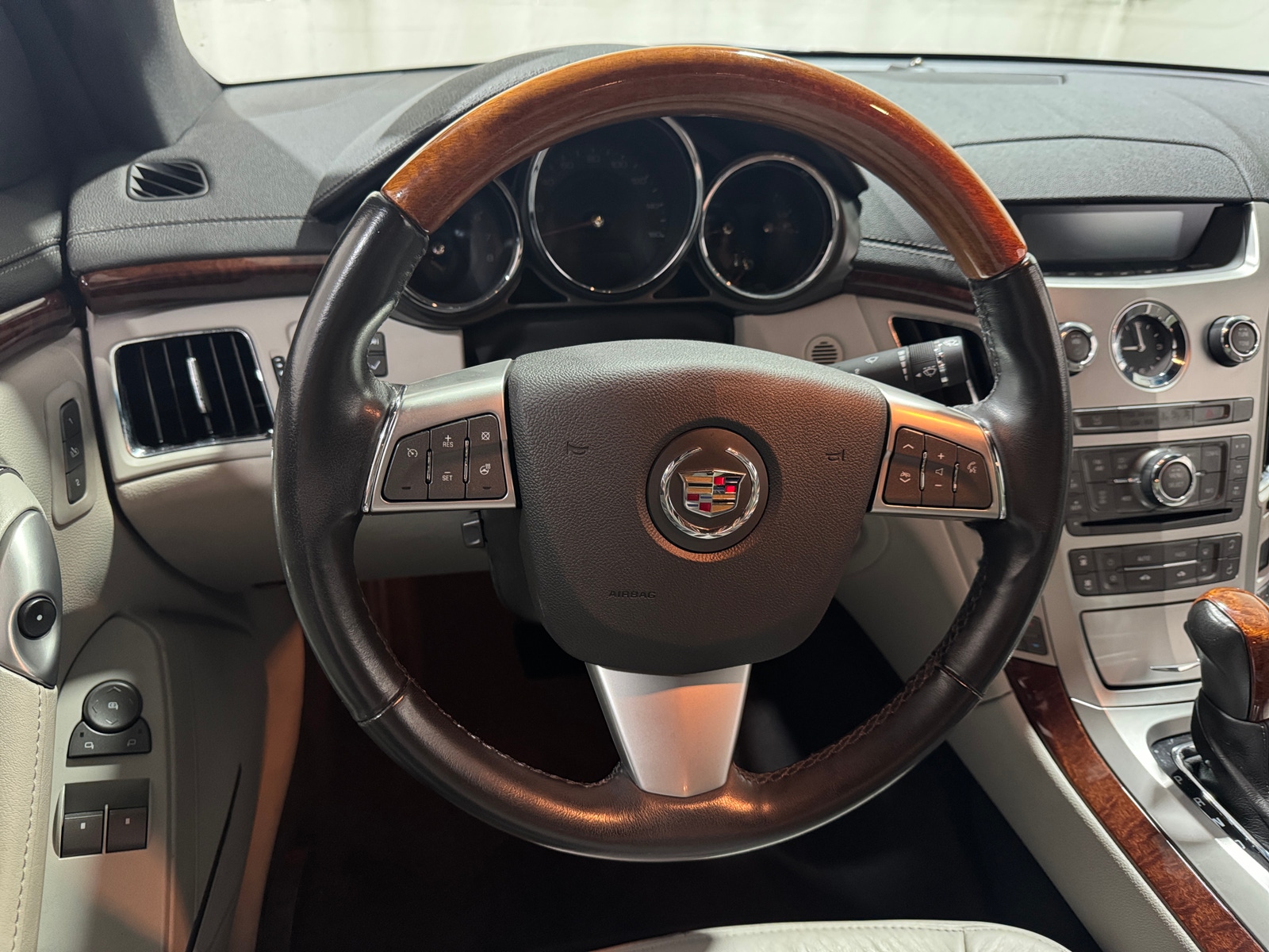 Thumbnail: 2011 Cadillac CTS - 3