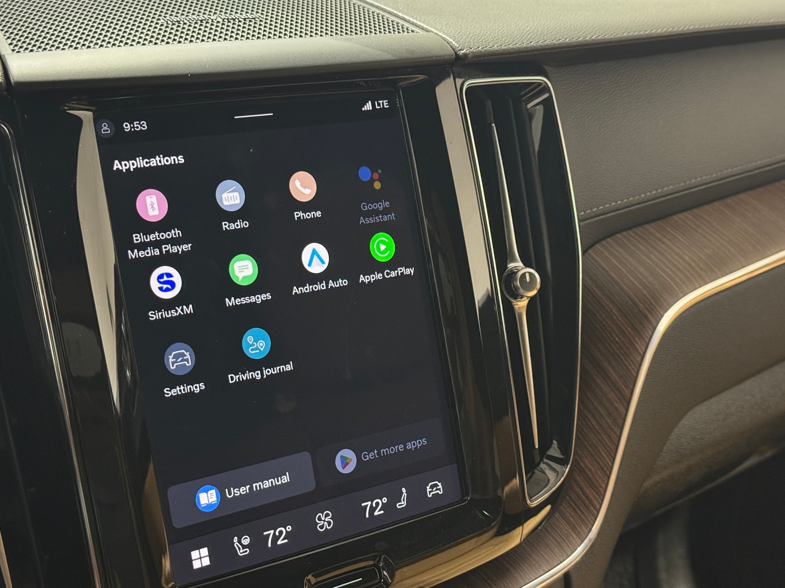 Thumbnail: 2023 Volvo XC60 - 3