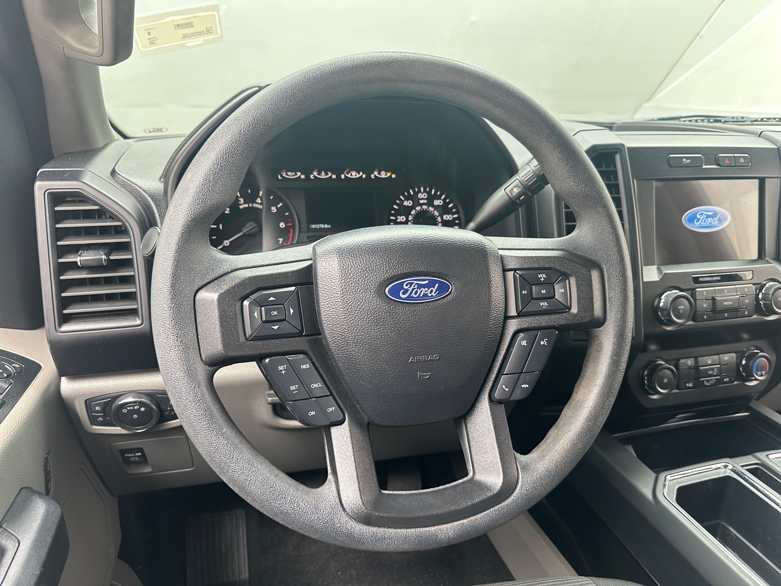 Thumbnail: 2020 Ford Econoline - 5