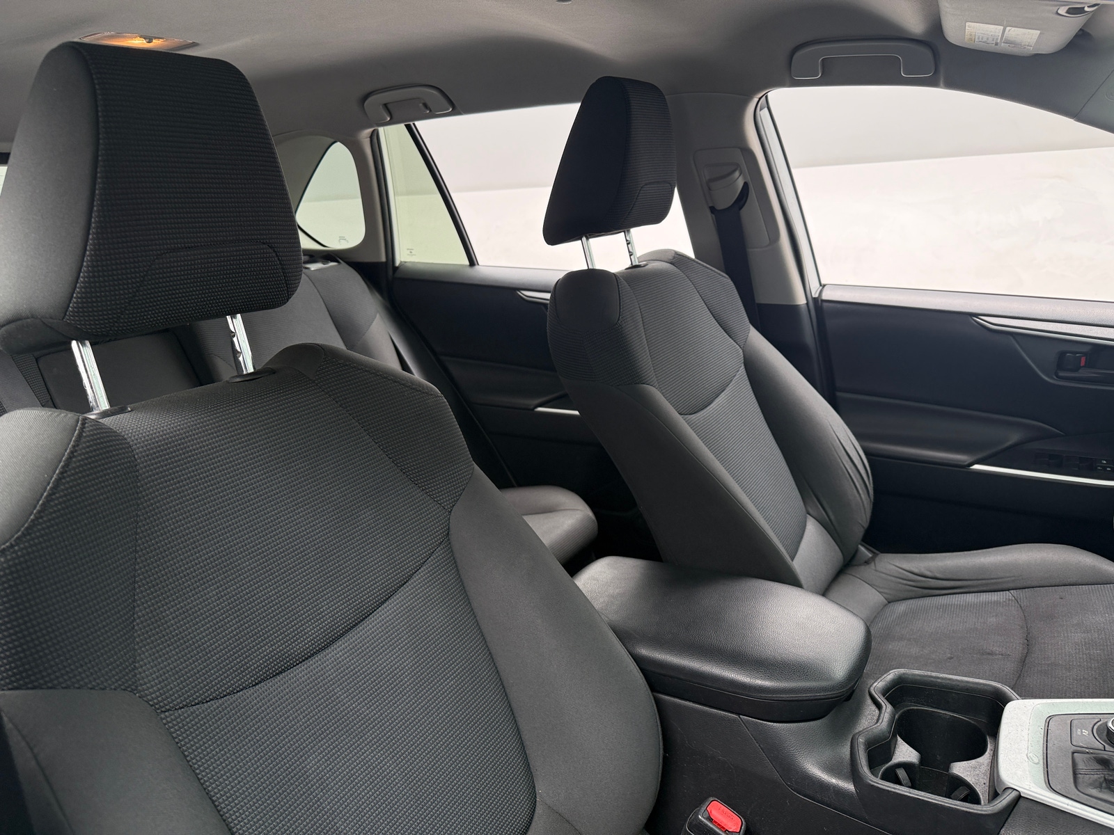 Thumbnail: 2020 Toyota RAV4 - 2