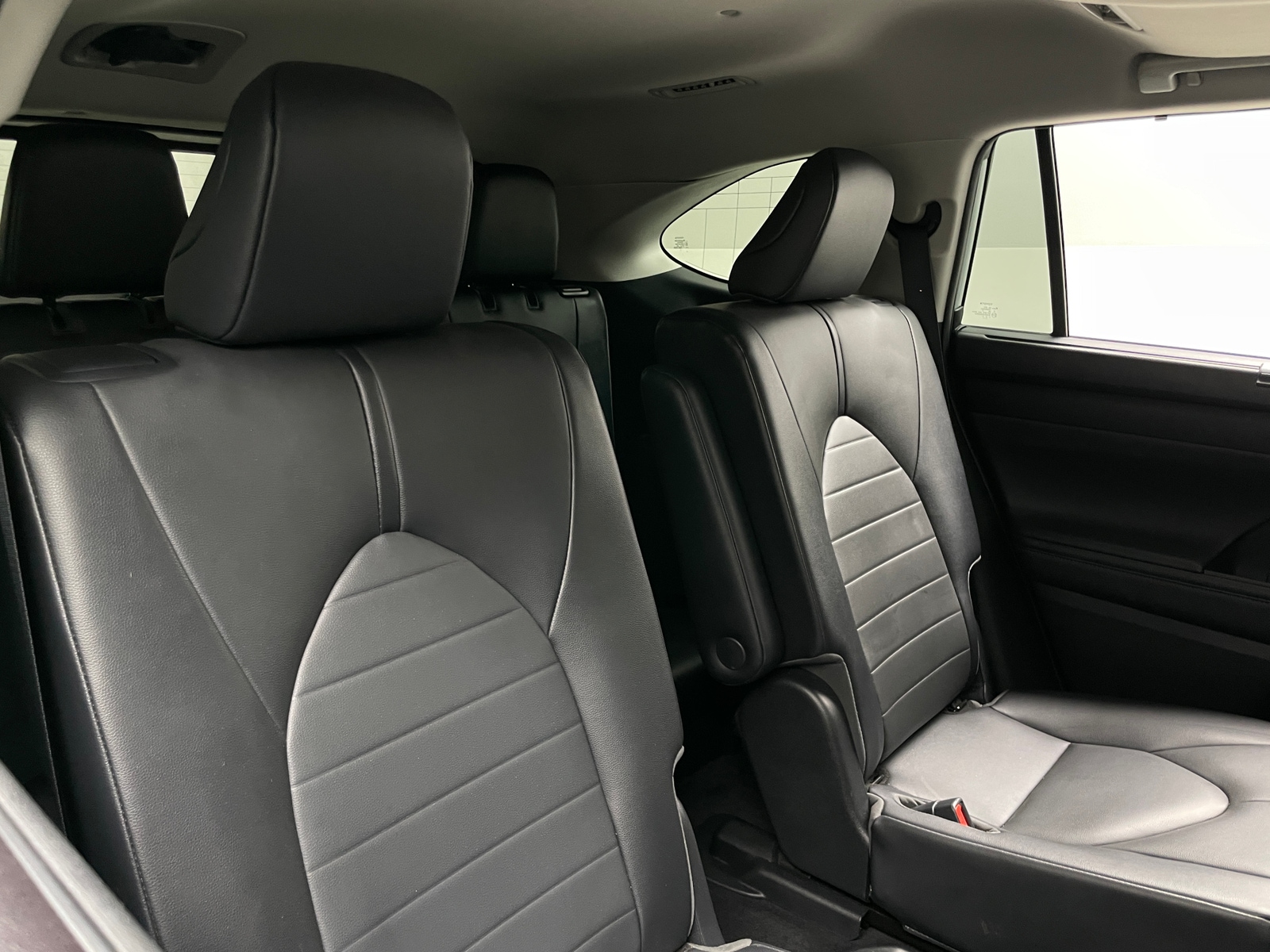 Thumbnail: 2020 Toyota Highlander - 5