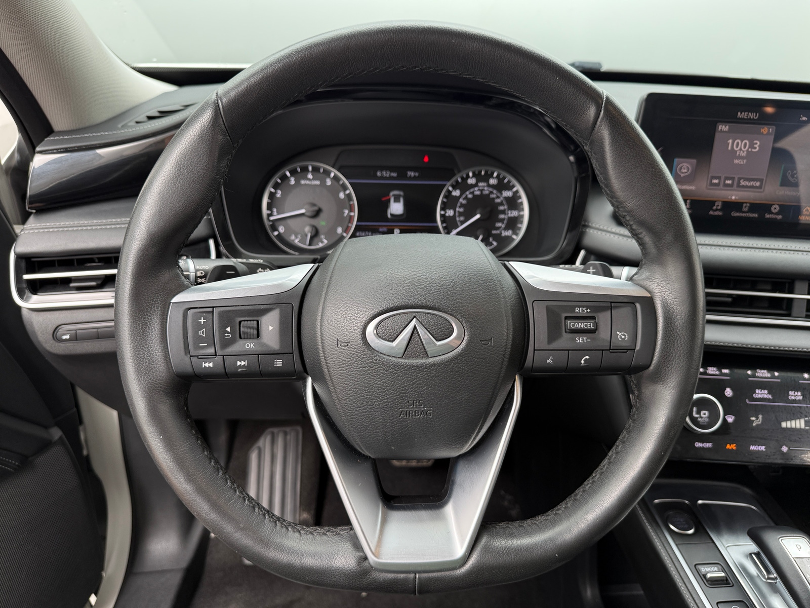 Thumbnail: 2023 INFINITI QX60 - 4