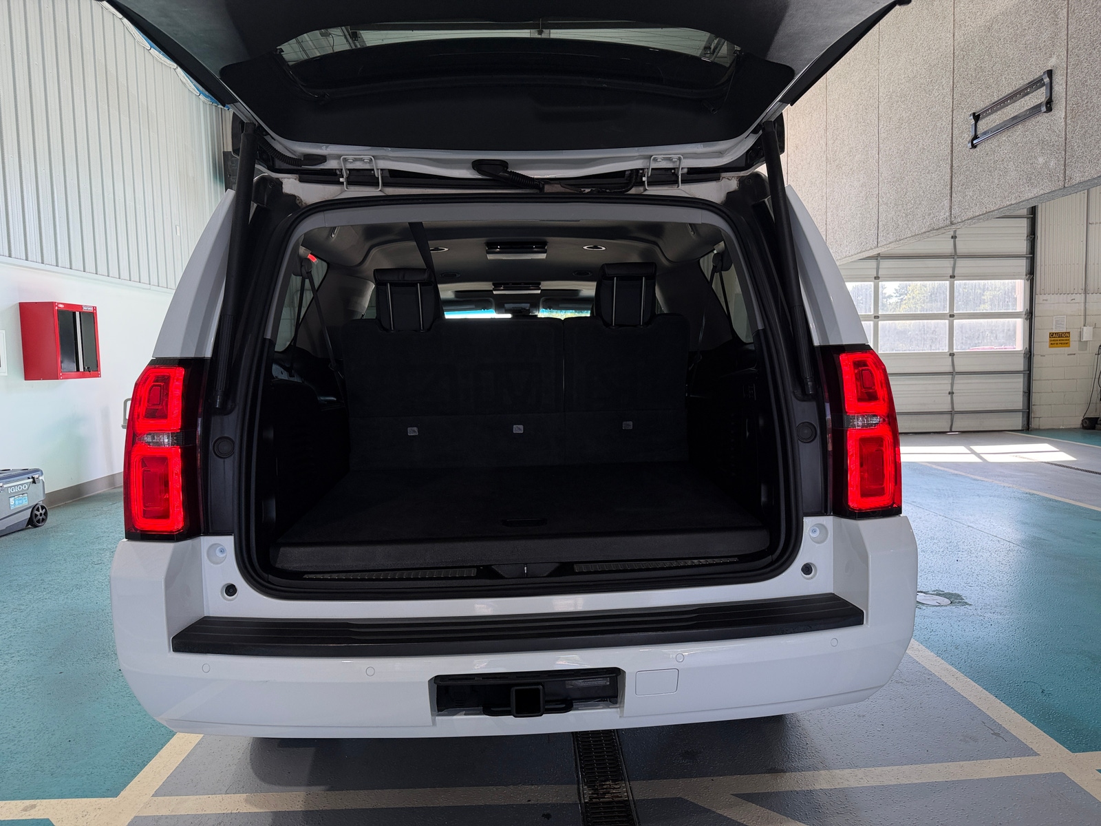 Thumbnail: 2017 Chevrolet Suburban - 6