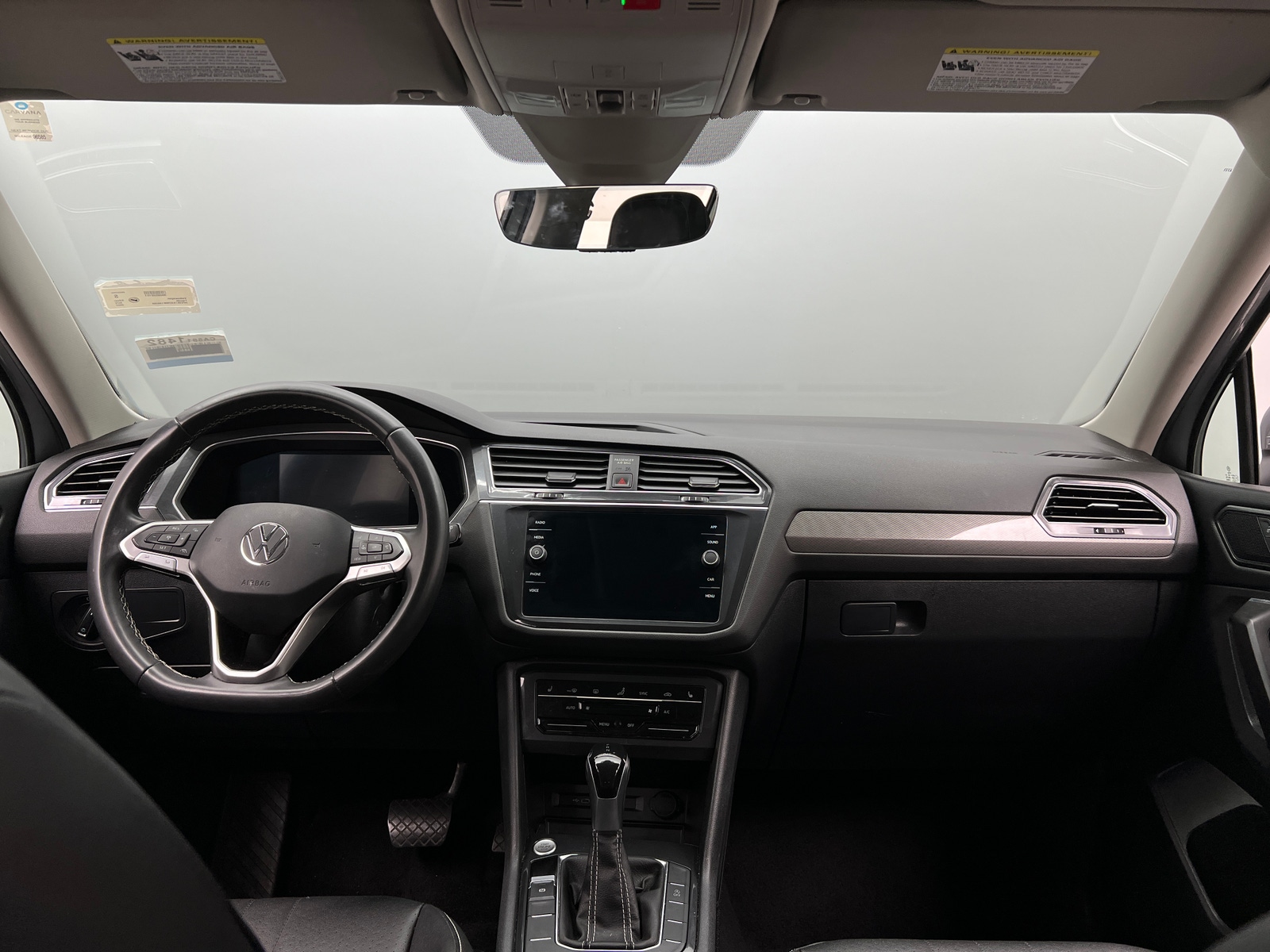 Thumbnail: 2022 Volkswagen Tiguan - 2