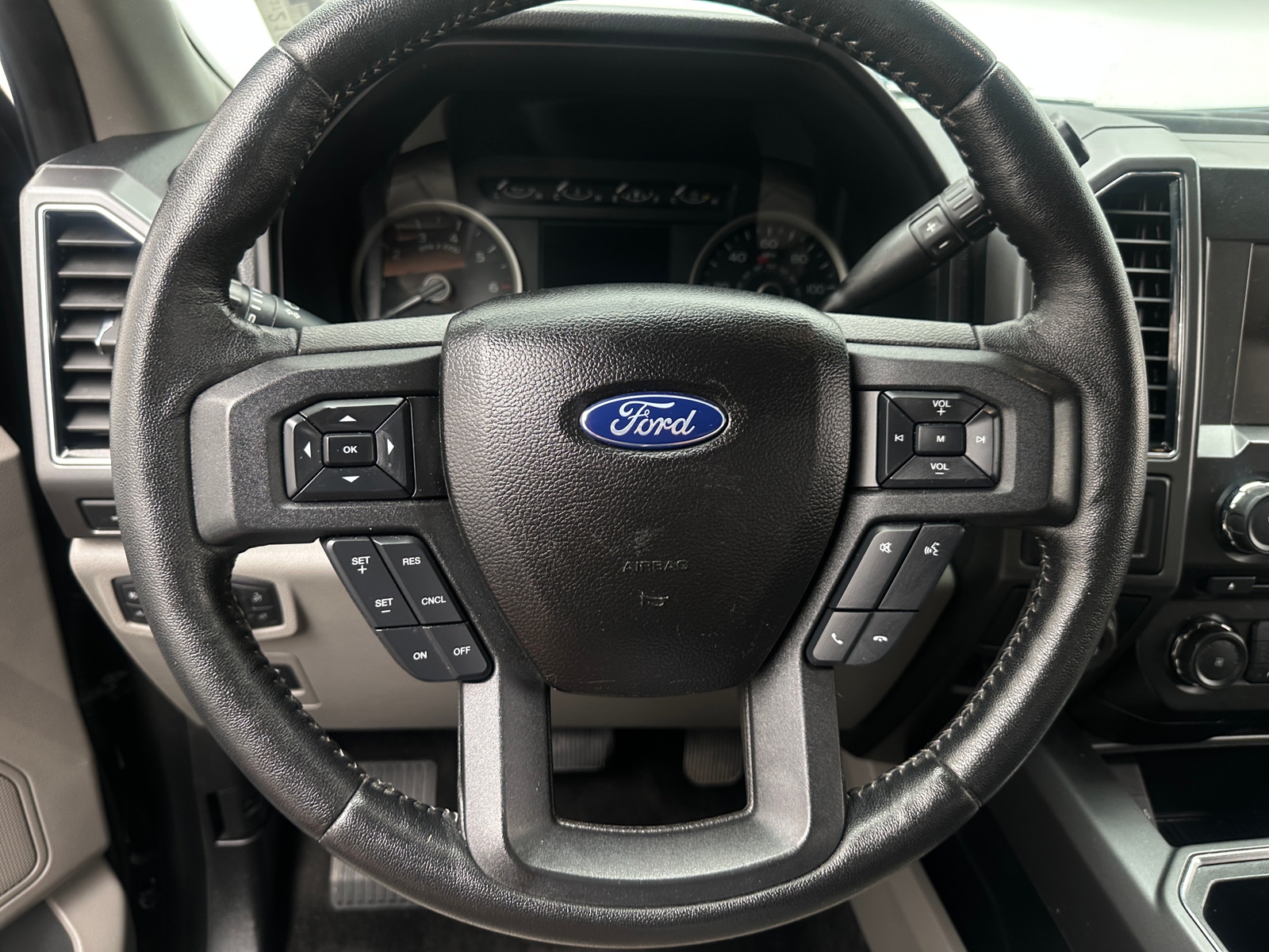 Thumbnail: 2018 Ford Econoline - 5